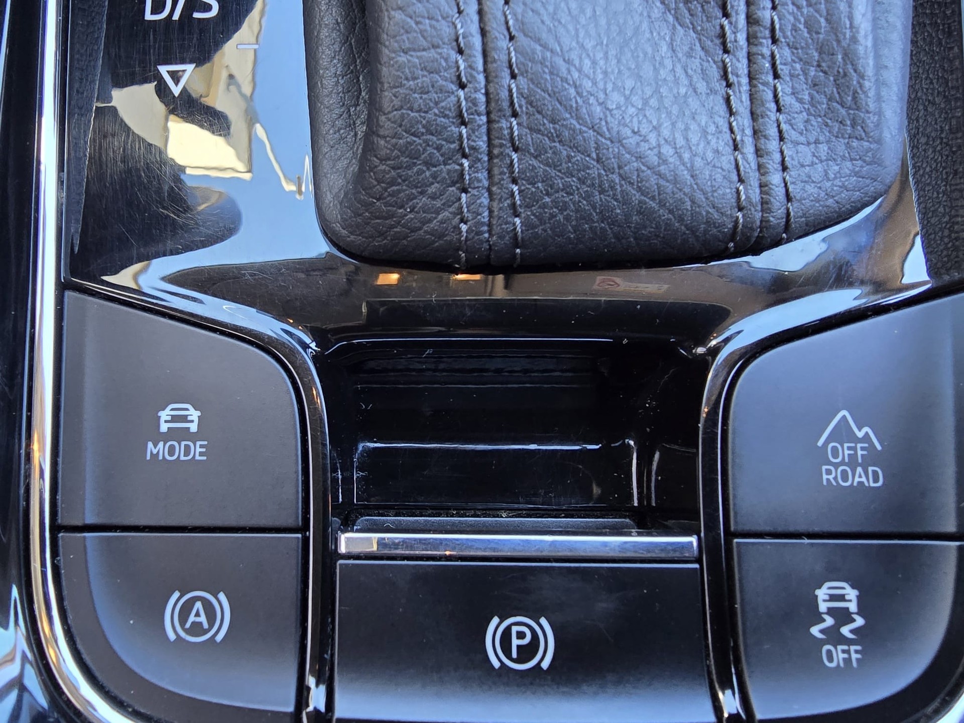 SKODA Kodiaq 2.0 TSI Ambition 4x4-image-14