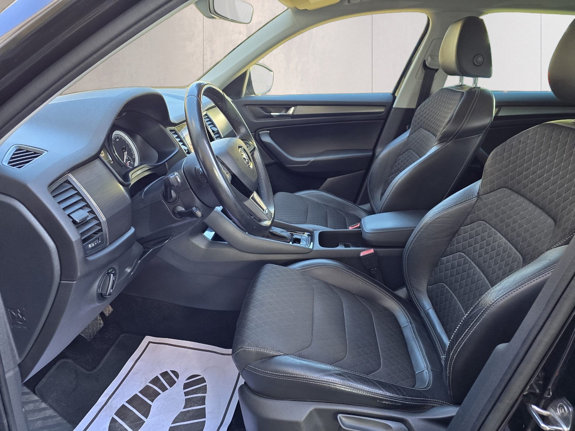 SKODA Kodiaq 2.0 TSI Ambition 4x4-image-18