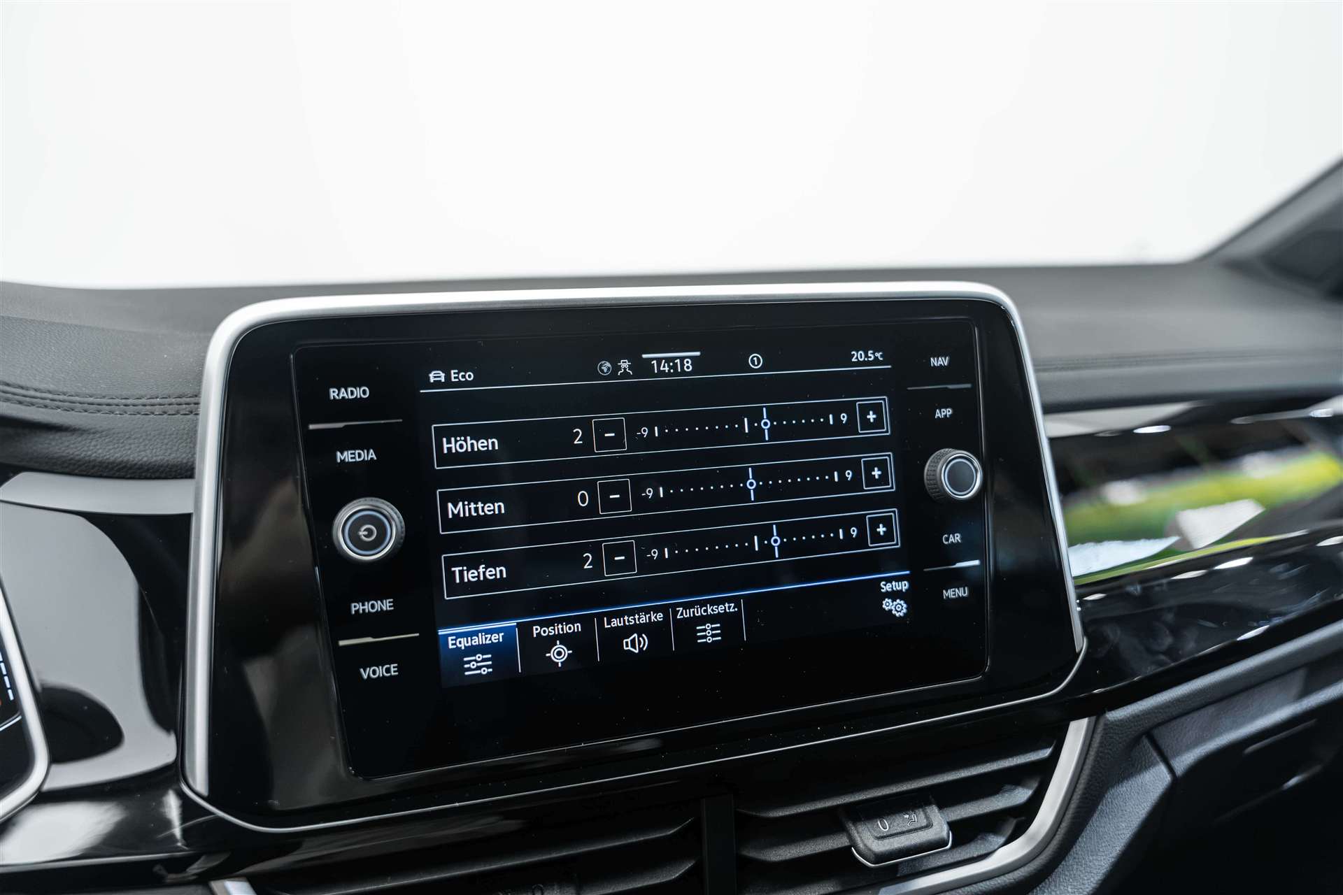VW VW T-Roc 1.5 TSi EVO R-Line DSG-Automat-image-20