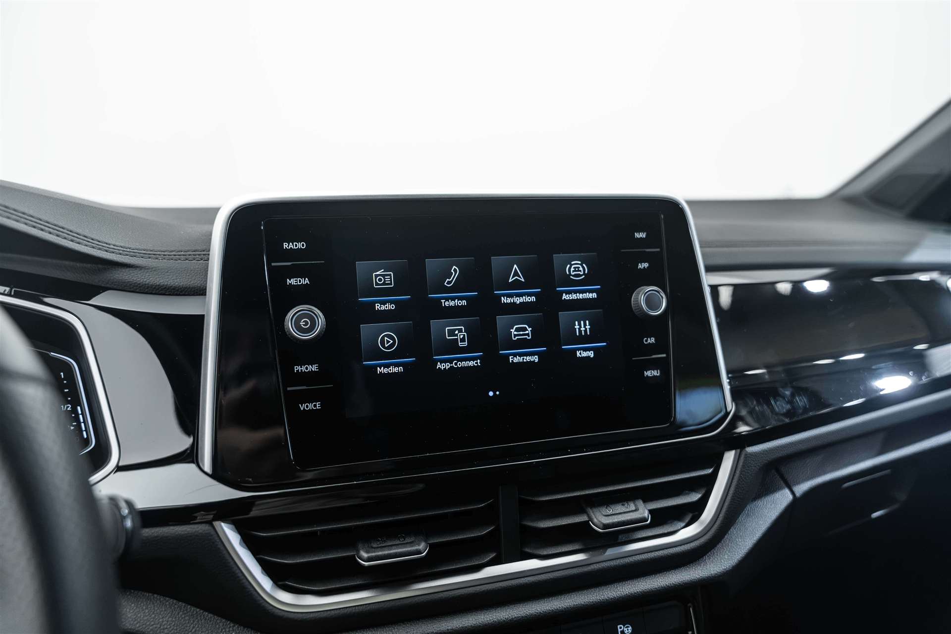VW VW T-Roc 1.5 TSi EVO R-Line DSG-Automat-image-17