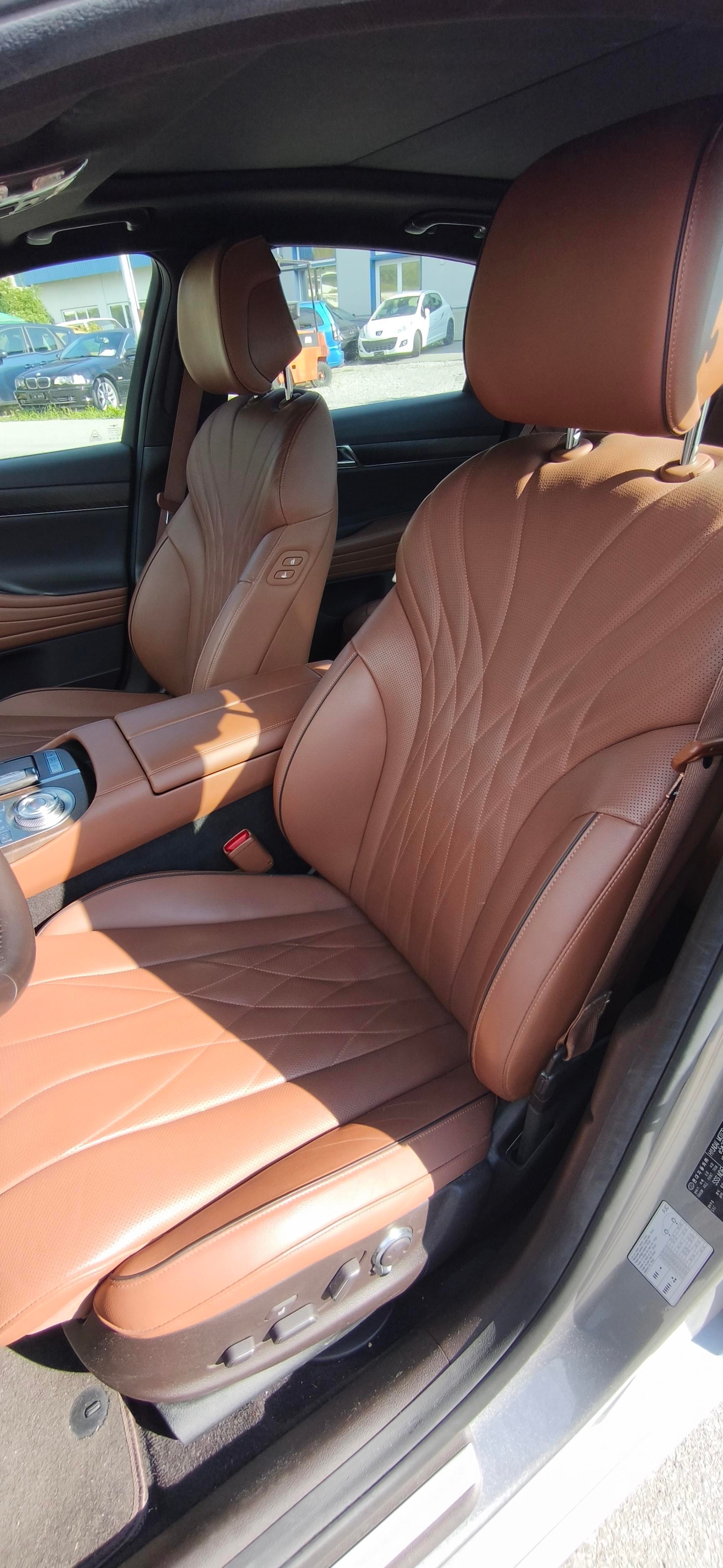 GENESIS 2.5T Luxus AWD-image-3