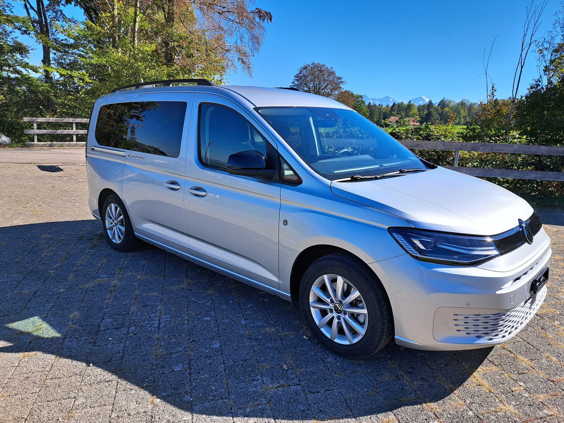 VW 2.0 TDI 122 California Spirit-image-8