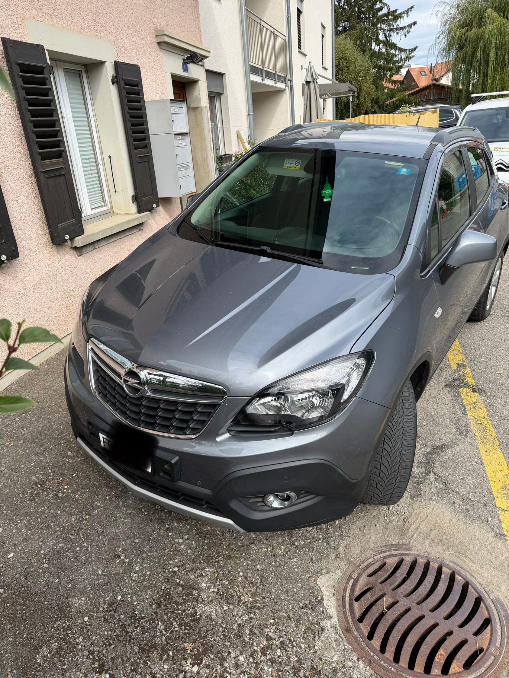 Car photo