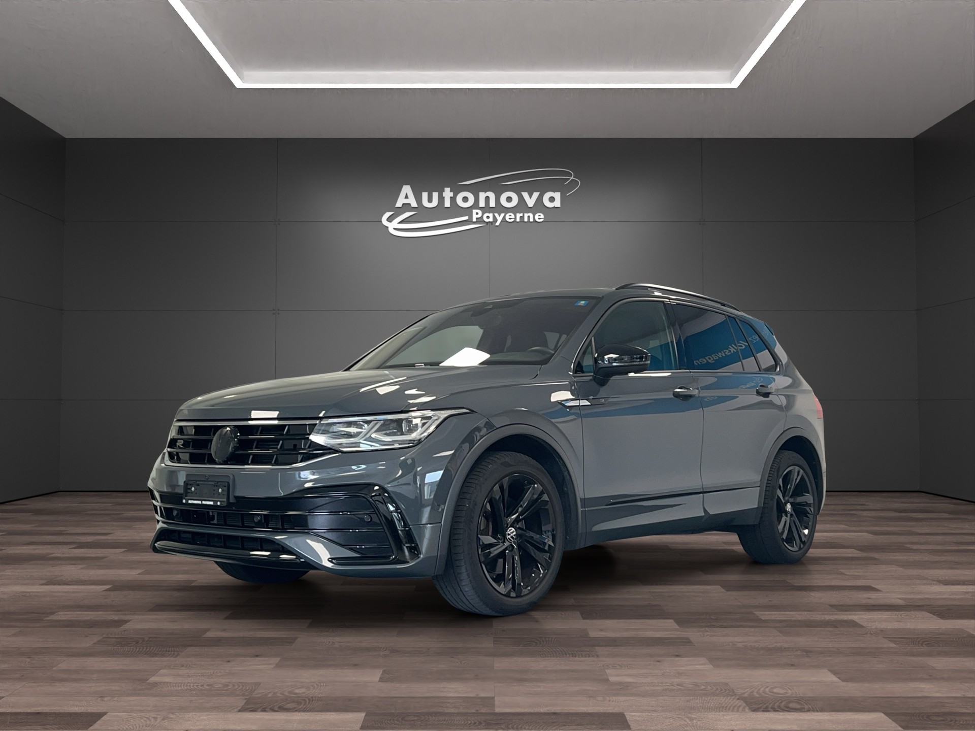 VW Tiguan 2.0TSI R-Line 4Motion DSG-image-0