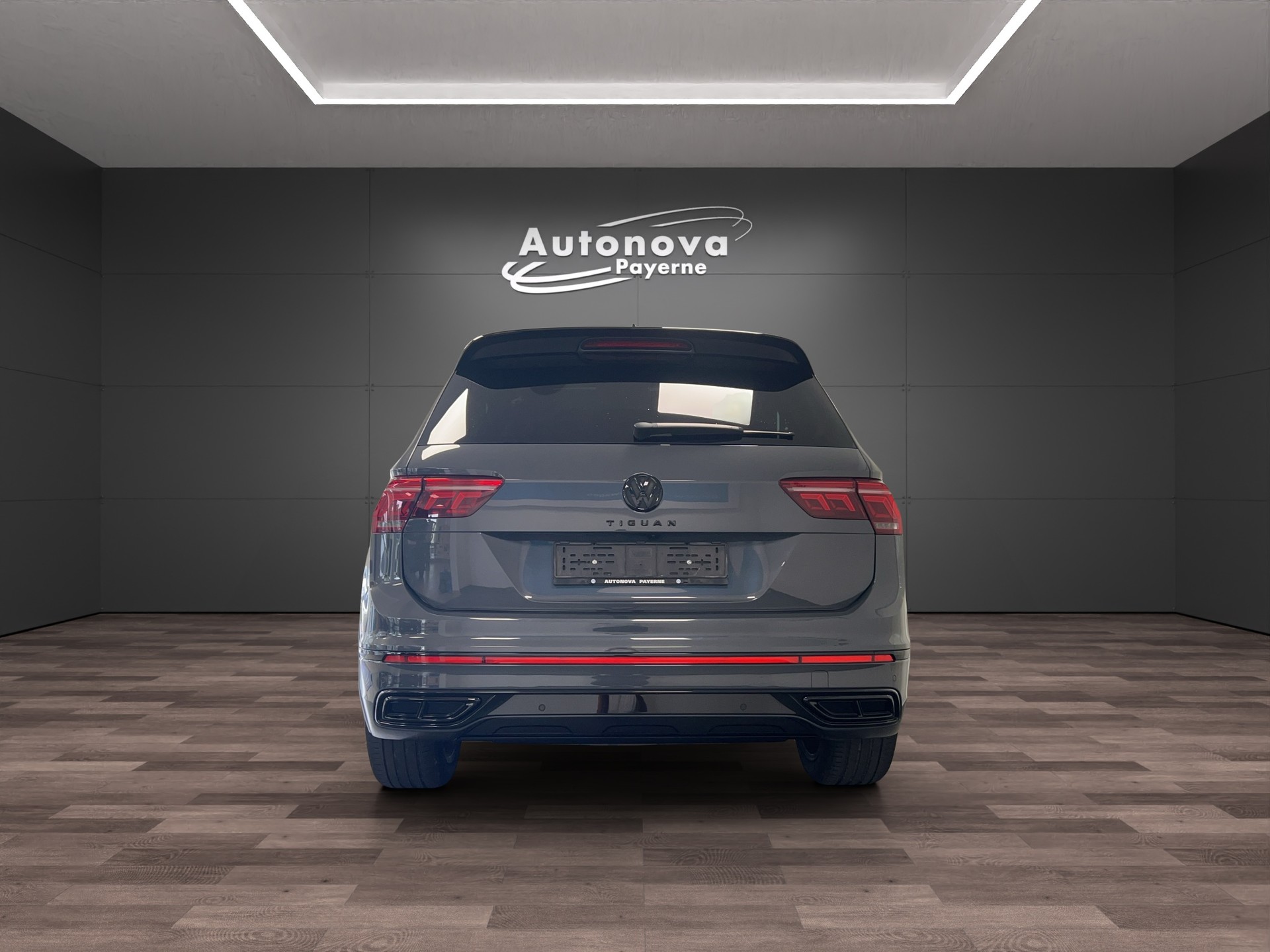 VW Tiguan 2.0TSI R-Line 4Motion DSG-image-4