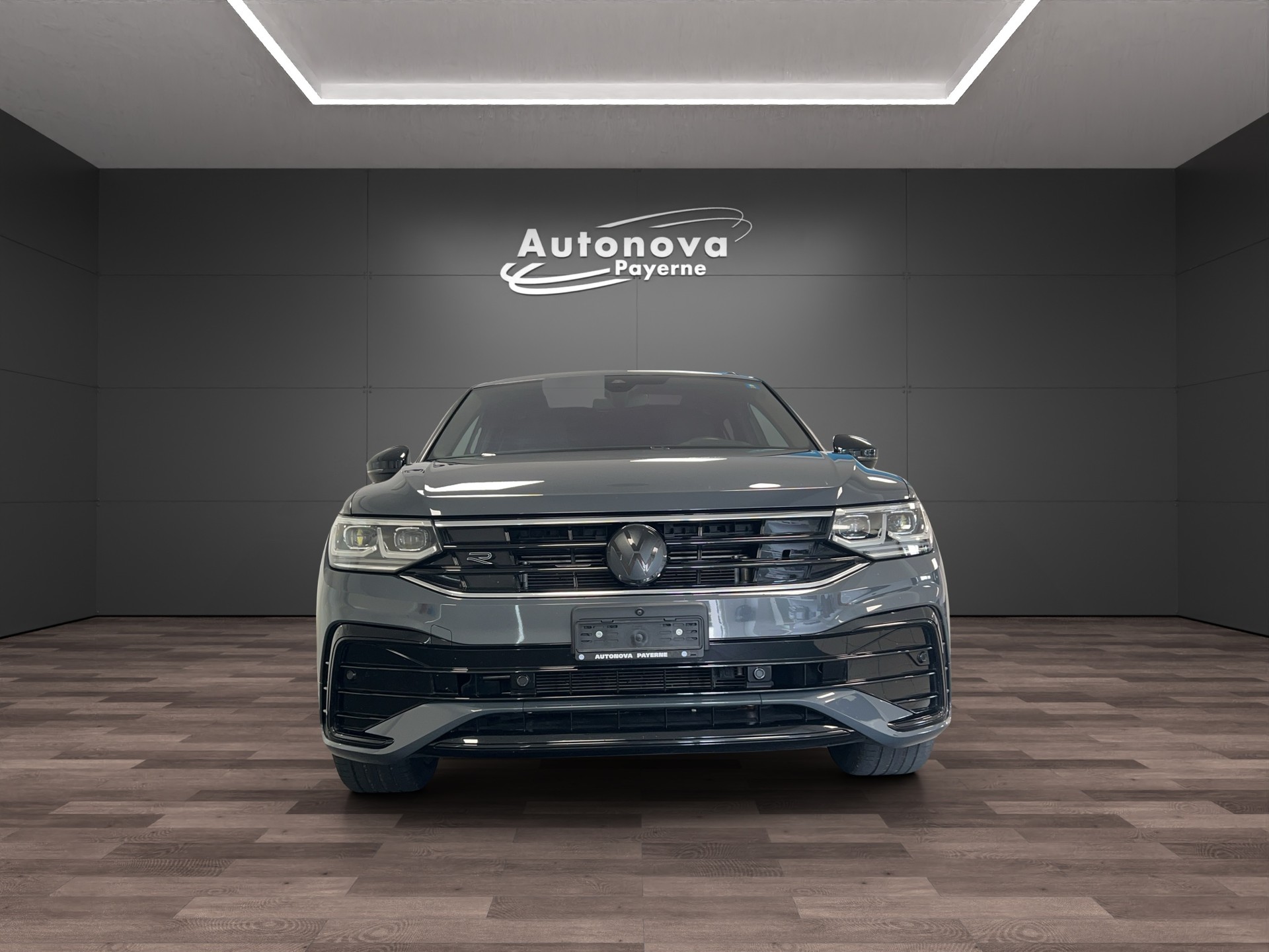 VW Tiguan 2.0TSI R-Line 4Motion DSG-image-1