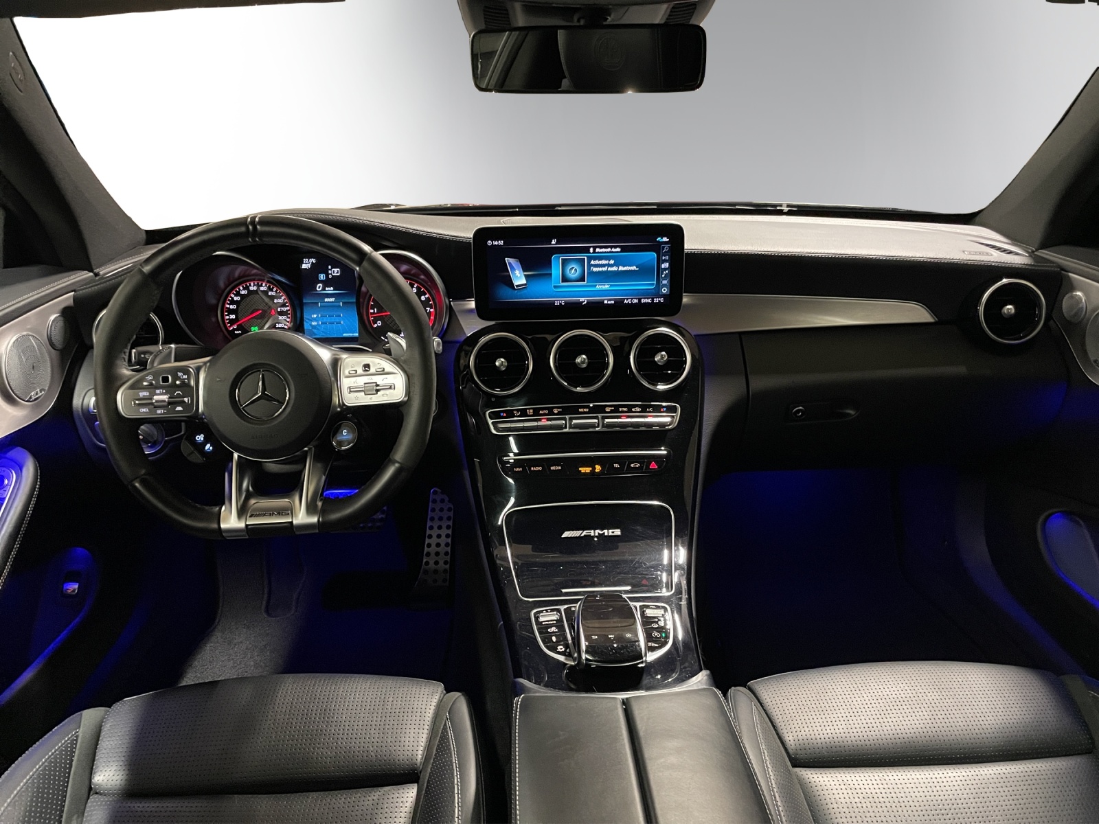 MERCEDES-BENZ C 63 AMG-image-10