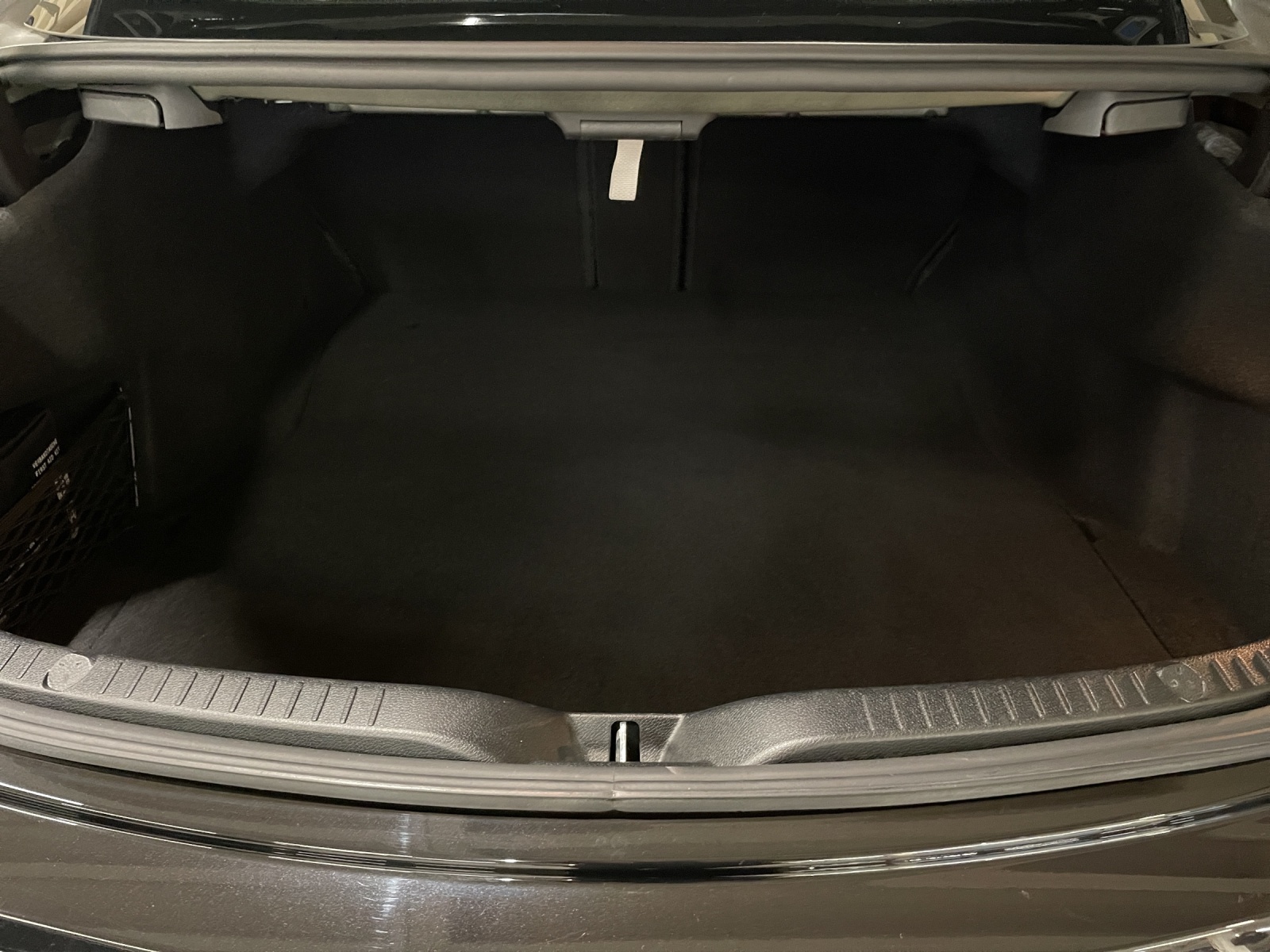 MERCEDES-BENZ C 63 AMG-image-5