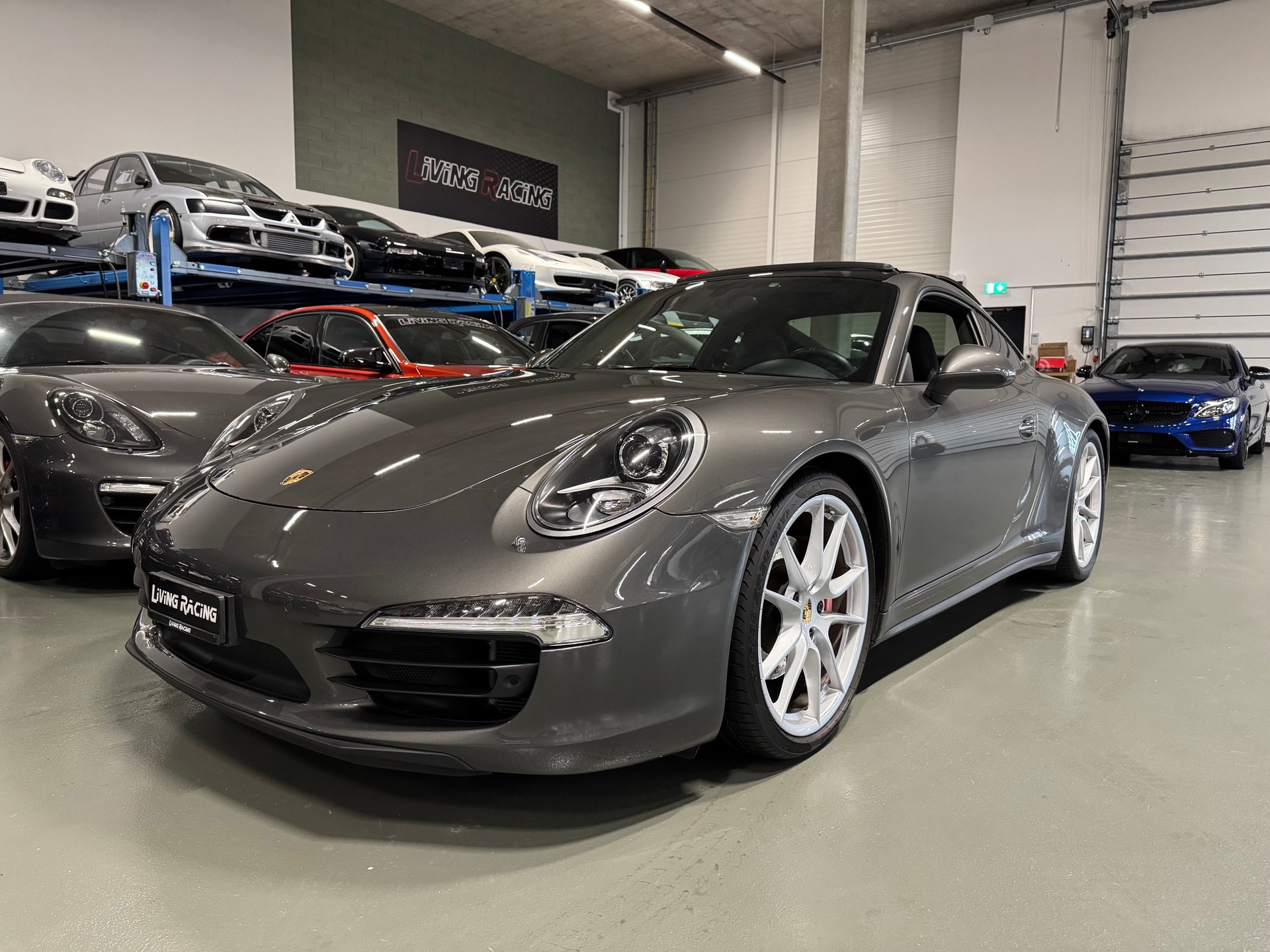 PORSCHE 911 Carrera 4S PDK-image-1