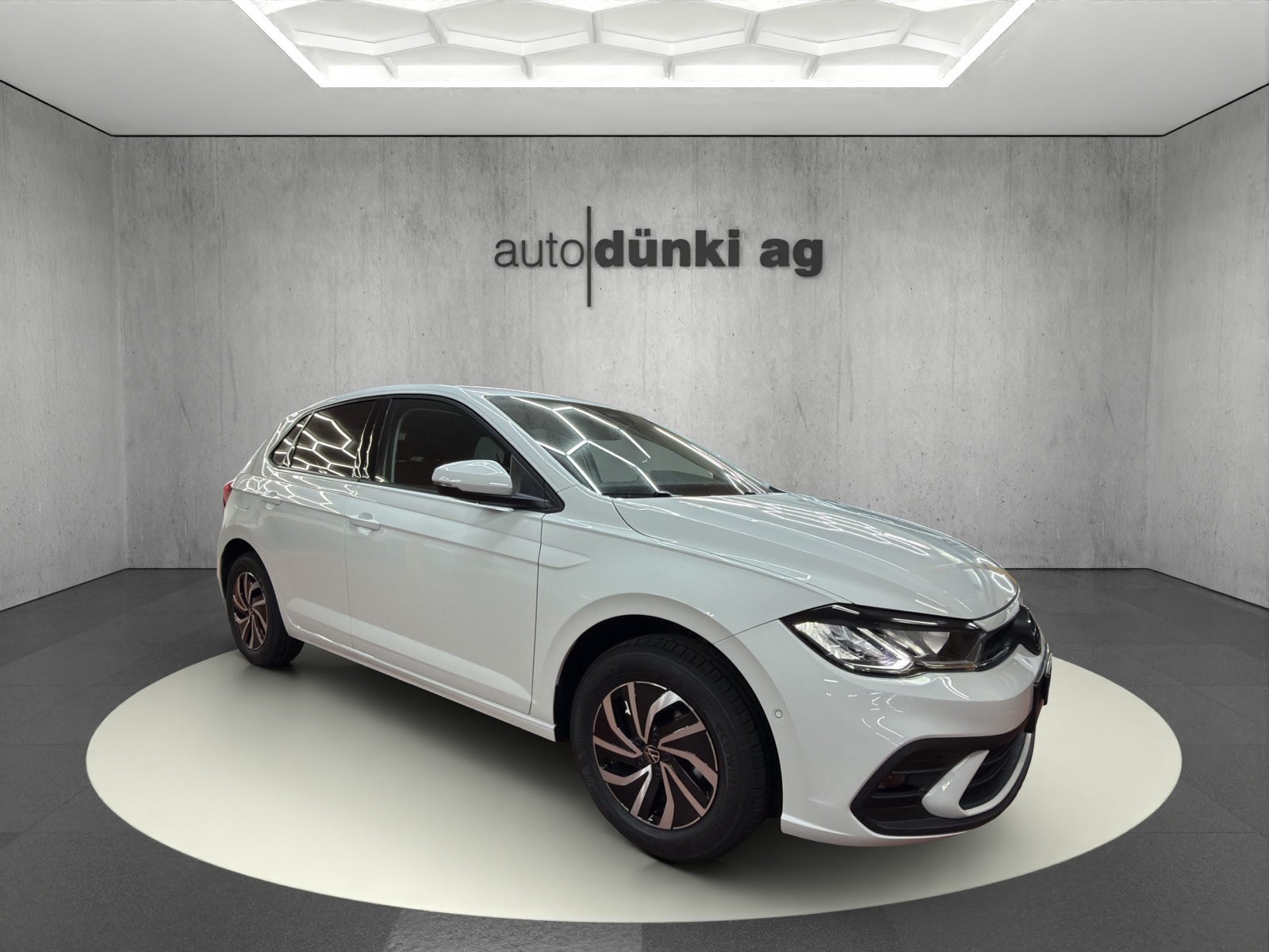 VW Polo 1.0 TSI Life DSG-image-5
