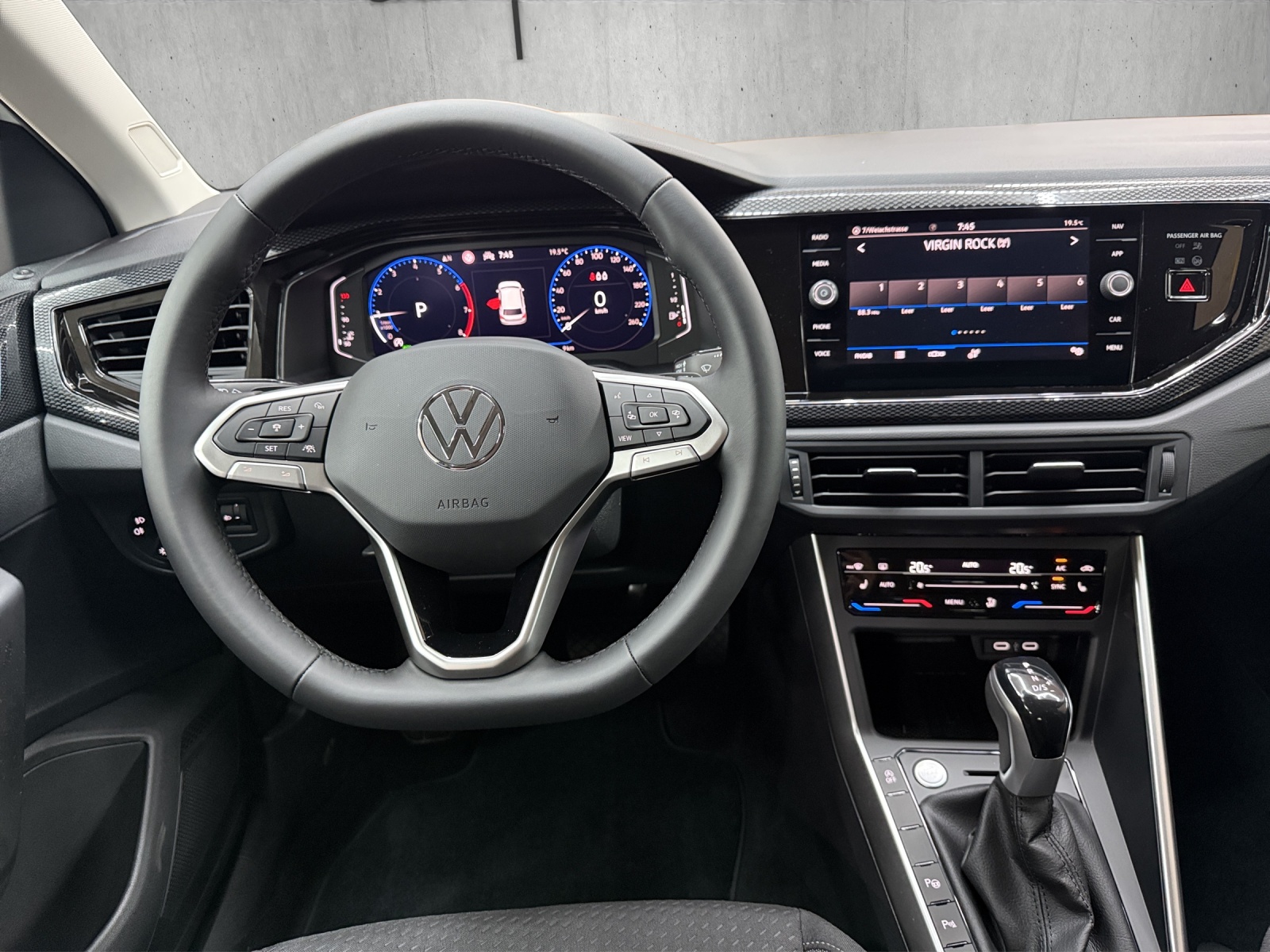 VW Polo 1.0 TSI Life DSG-image-10