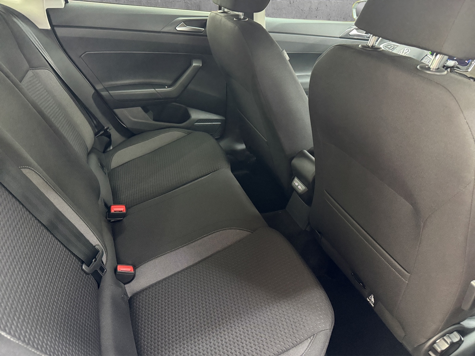 VW Polo 1.0 TSI Life DSG-image-11