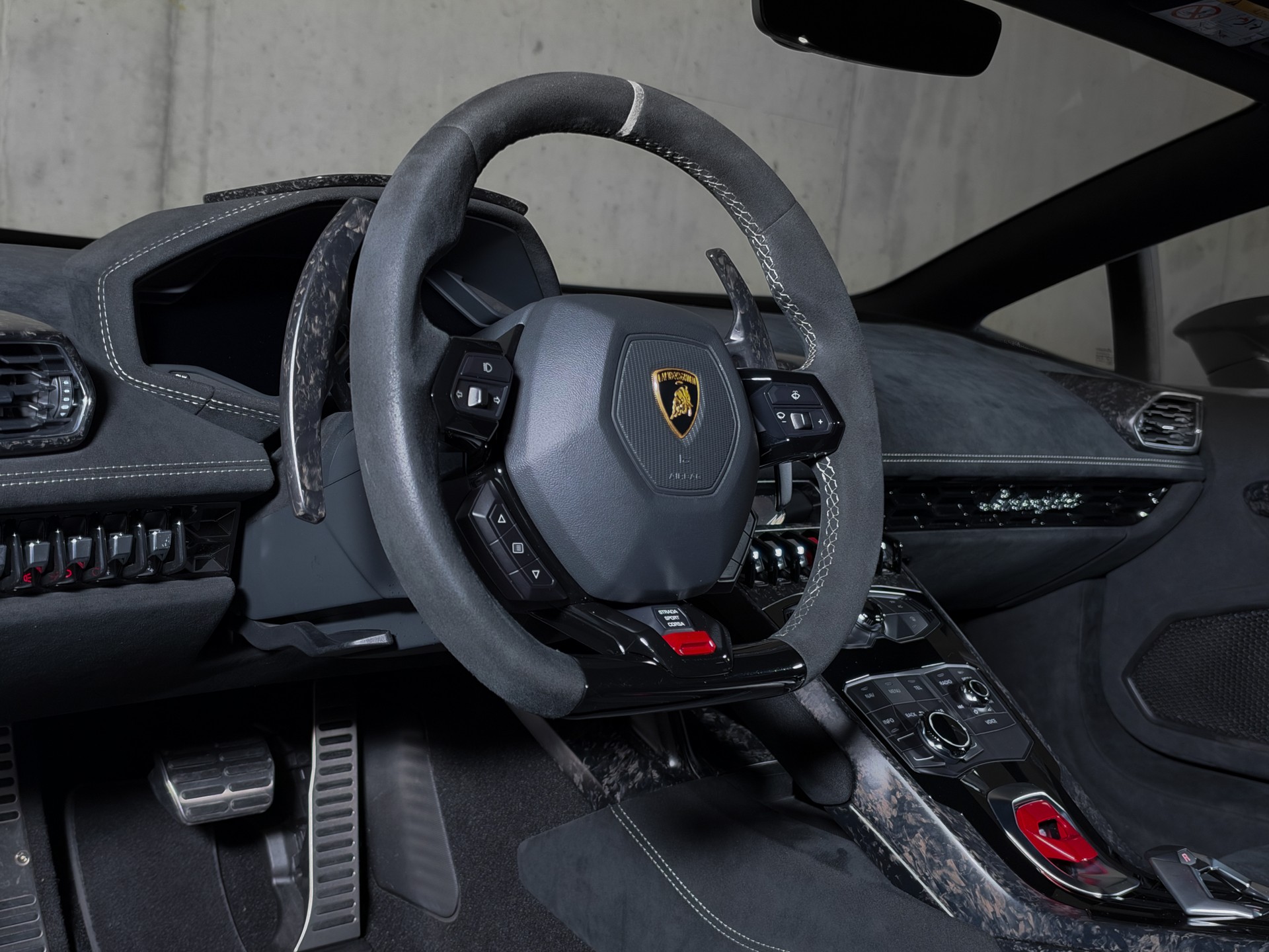 LAMBORGHINI Huracan LP640-4 Coupé Performante DCT-image-22