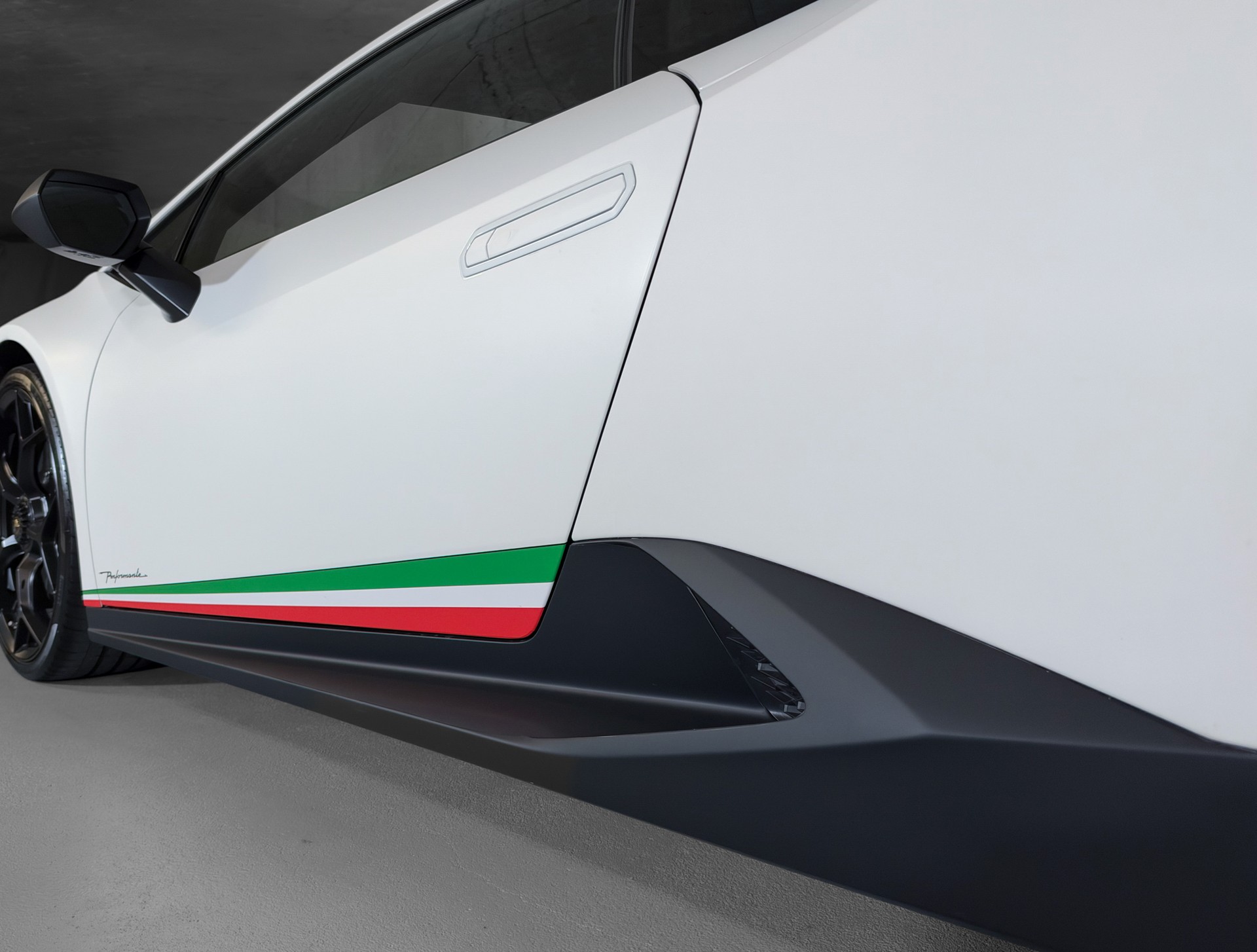 LAMBORGHINI Huracan LP640-4 Coupé Performante DCT-image-20