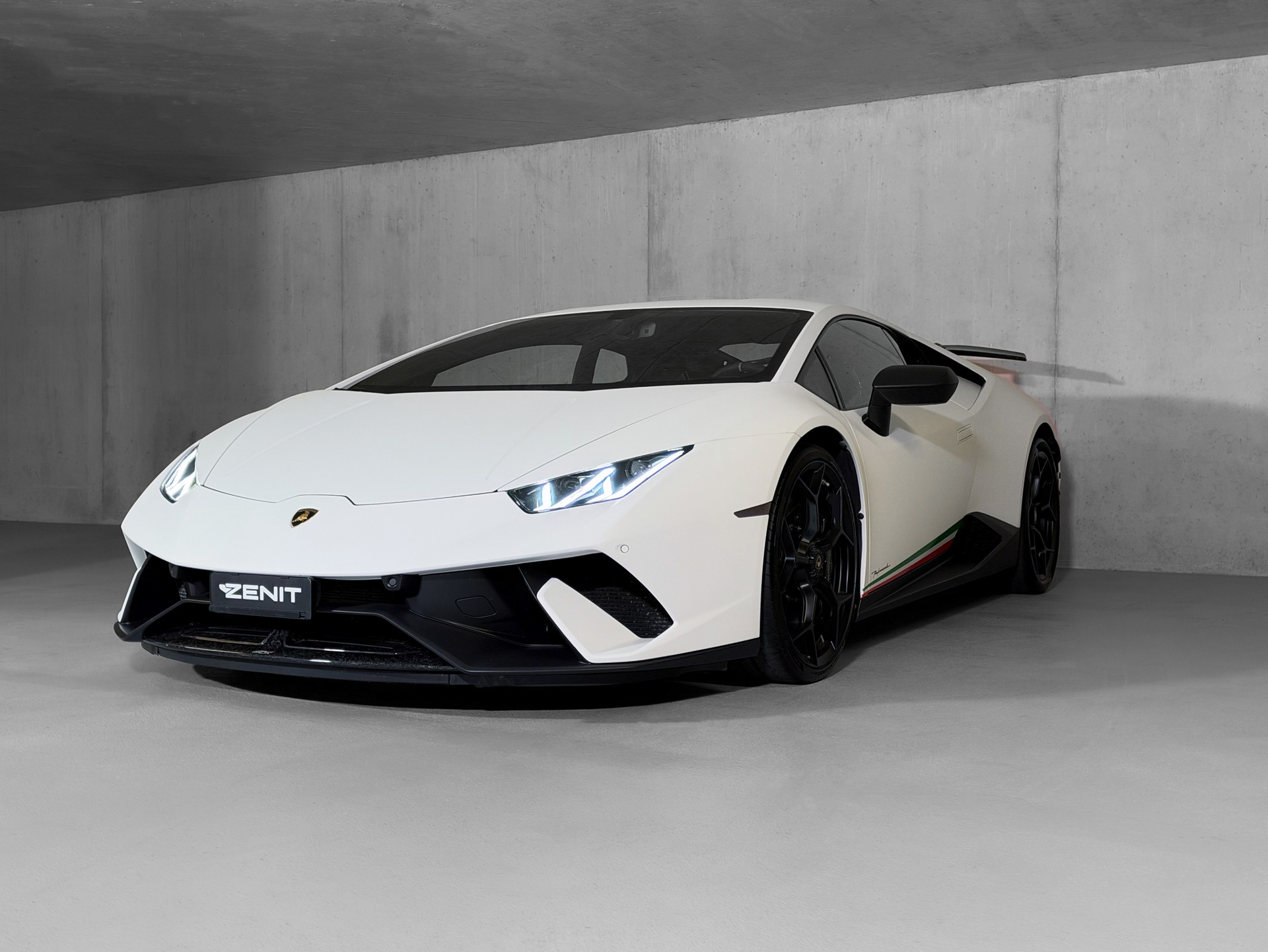 LAMBORGHINI Huracan LP640-4 Coupé Performante DCT-image-5