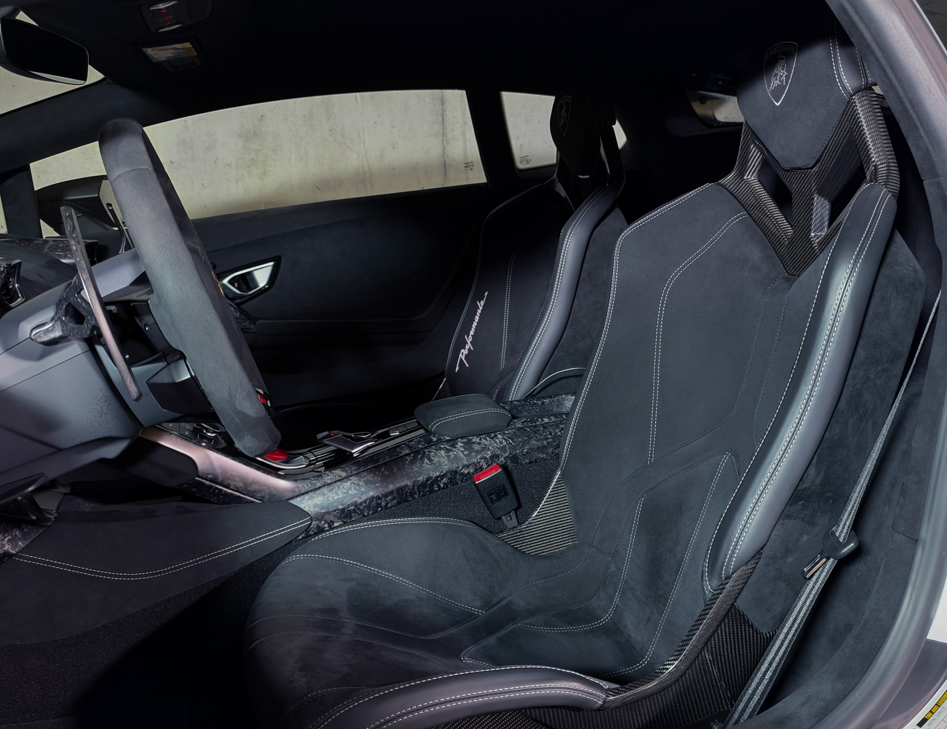 LAMBORGHINI Huracan LP640-4 Coupé Performante DCT-image-24