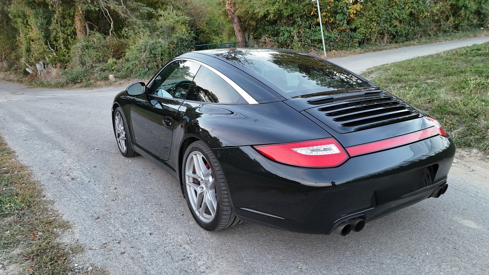PORSCHE 911 TARGA 4S-image-3