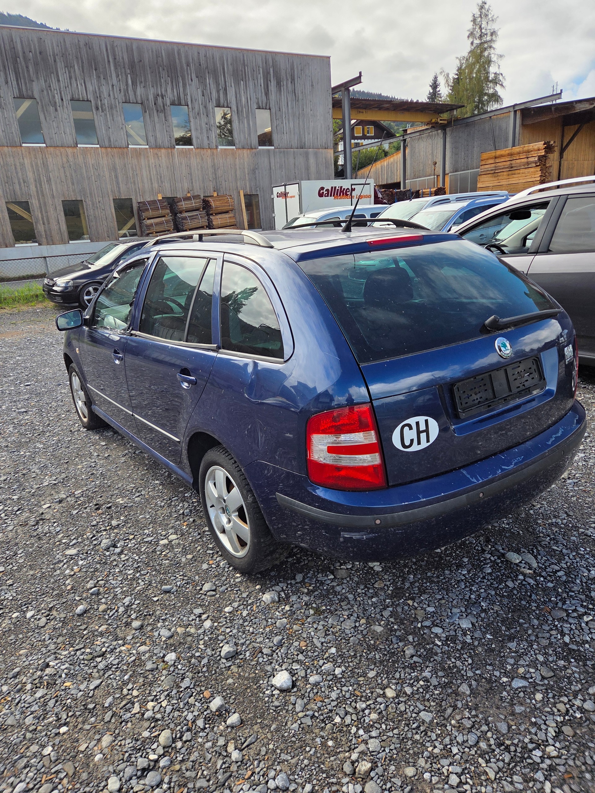 SKODA Fabia 2.0 Elegance-image-3