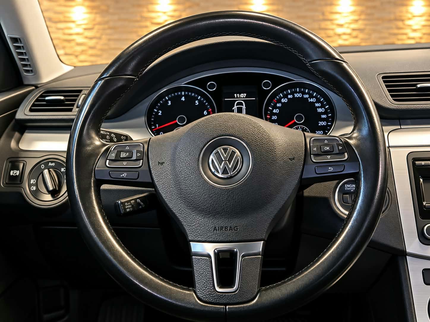 VW Passat Variant 1.8 TSI Comfortline DSG-image-13