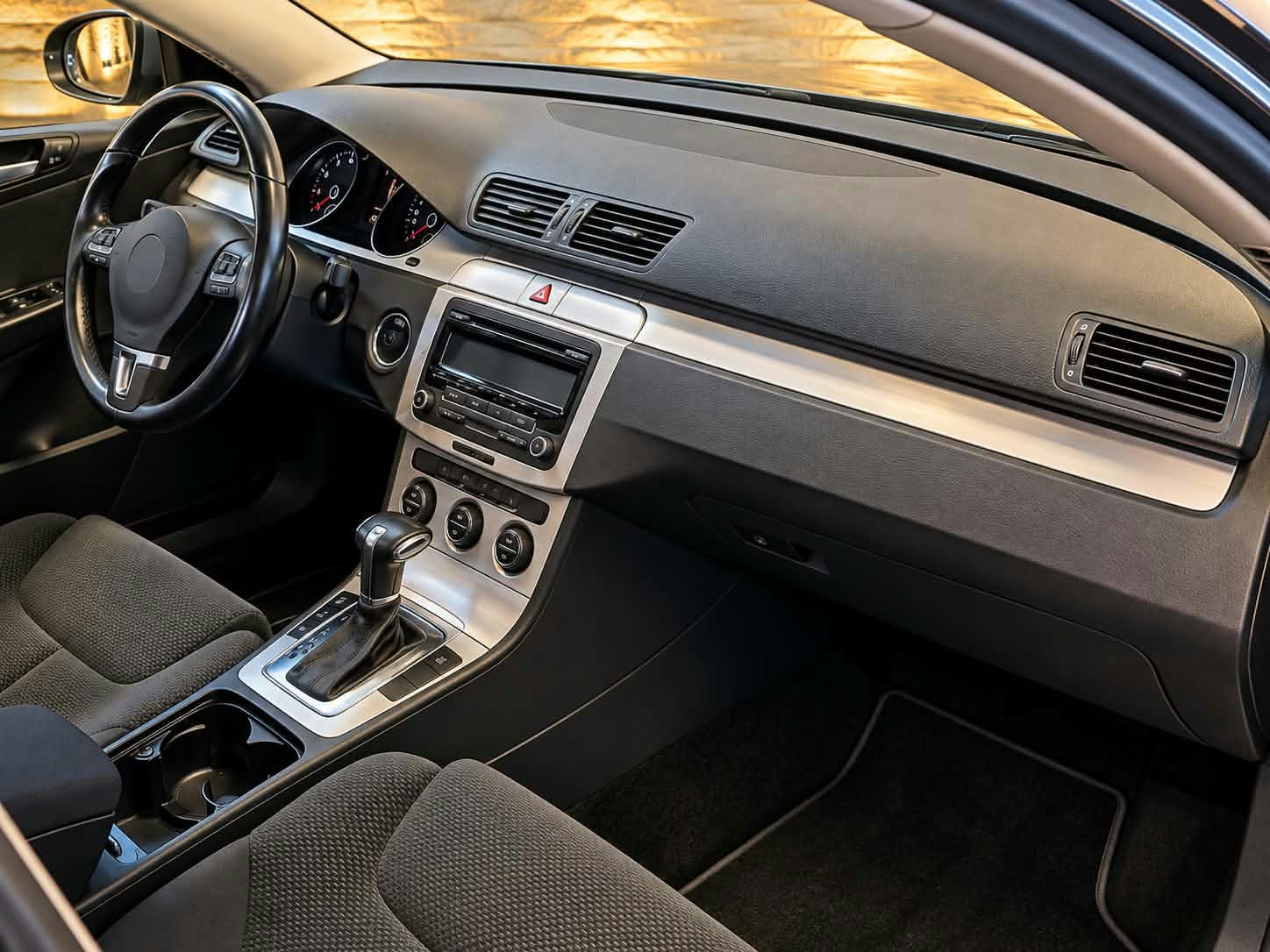 VW Passat Variant 1.8 TSI Comfortline DSG-image-14