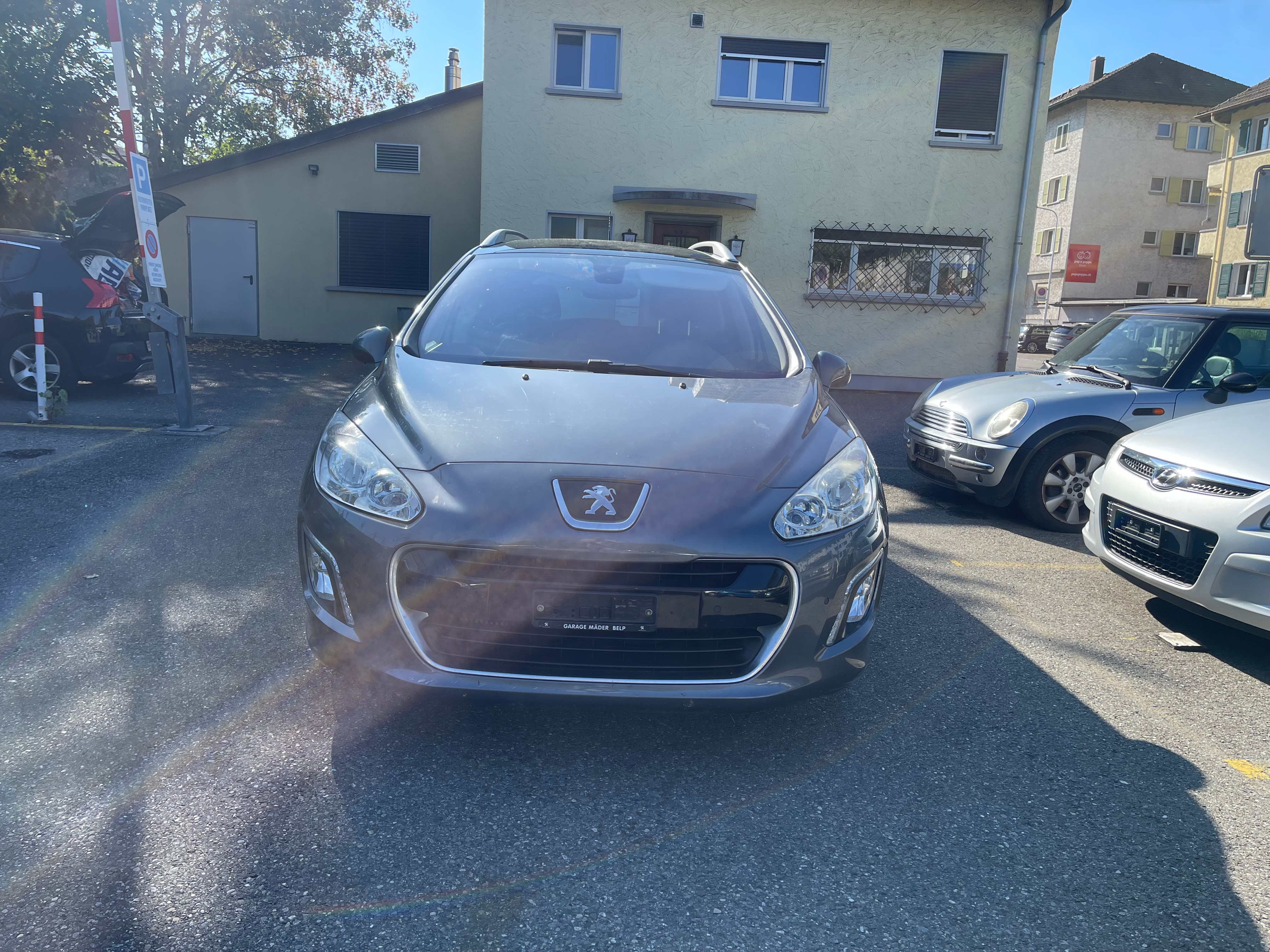 Car photo