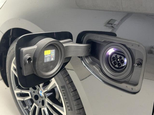 BMW 5er Reihe G61 Touring 530e xDrive-image-14