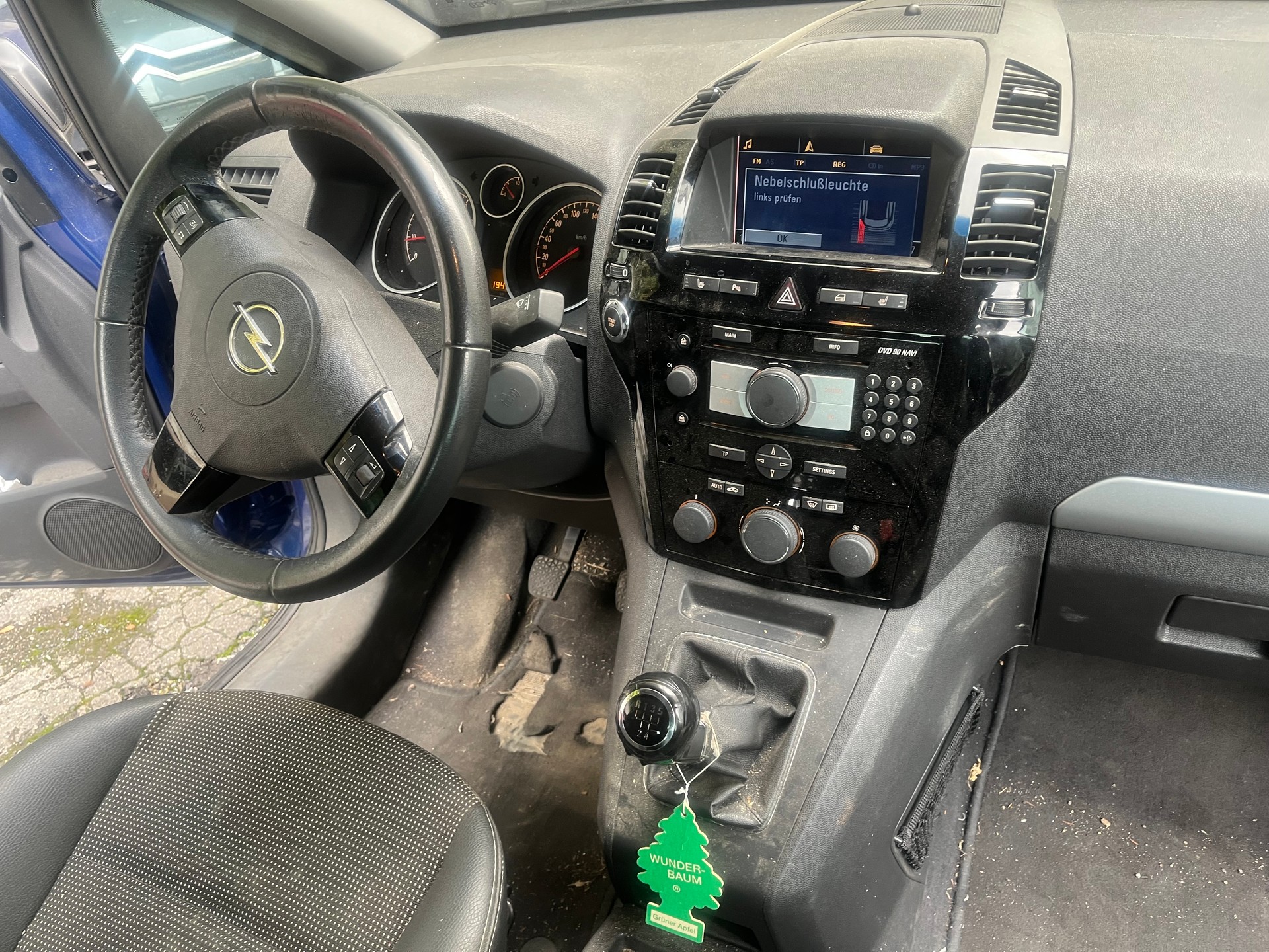 OPEL Zafira 1.8i 16V Cosmo-image-10