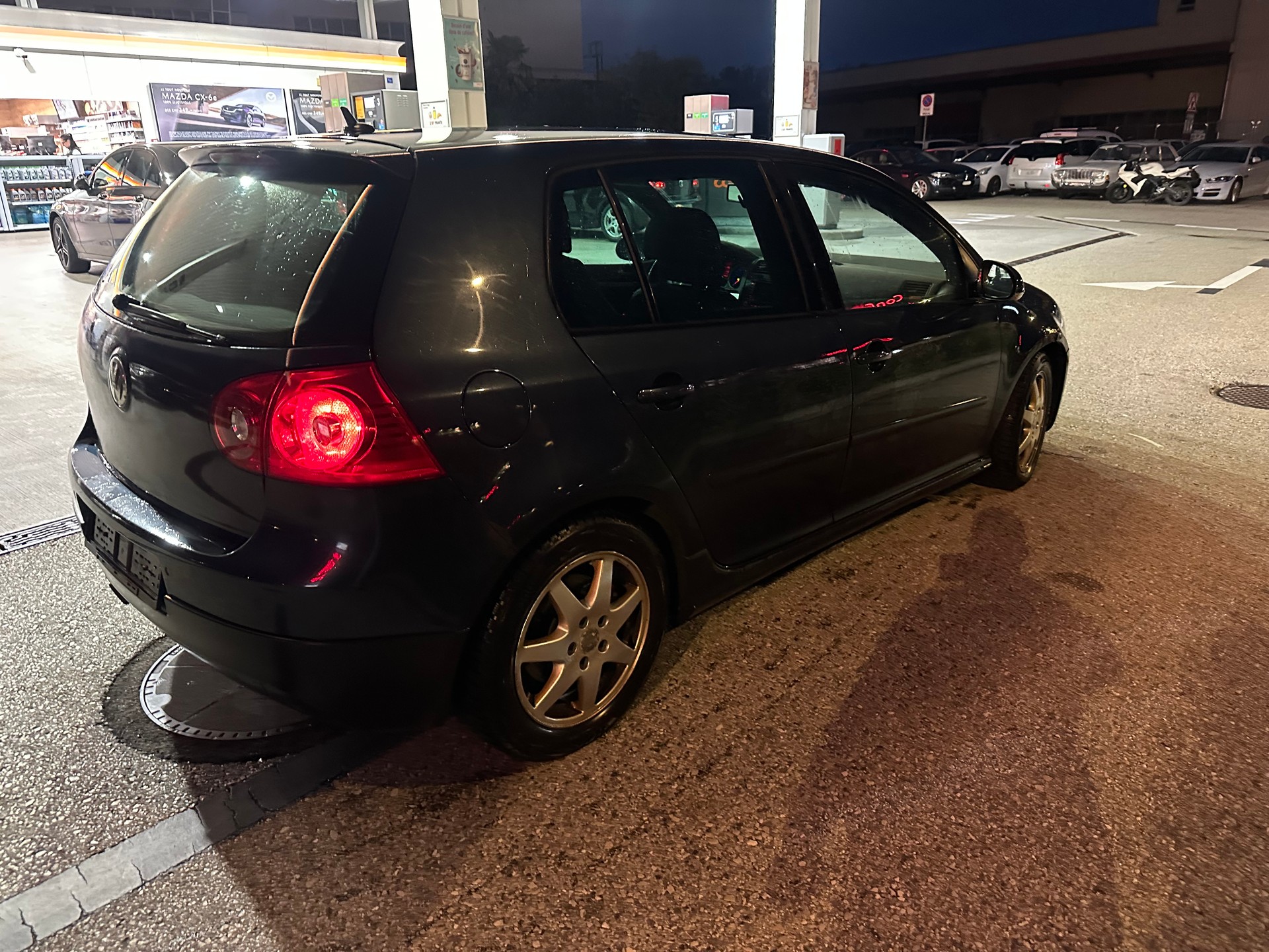 VW GOLF-image-5