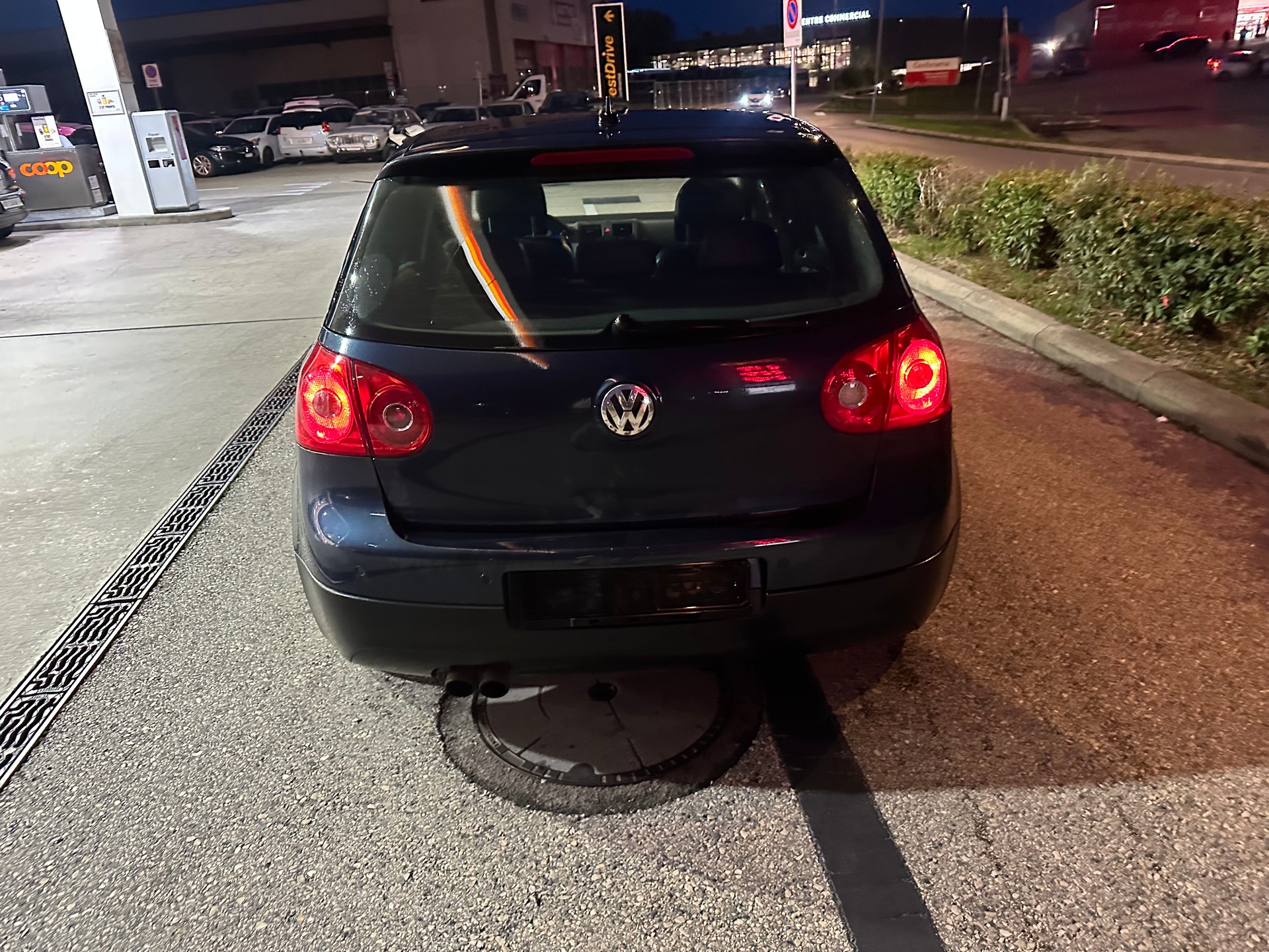 VW GOLF-image-4
