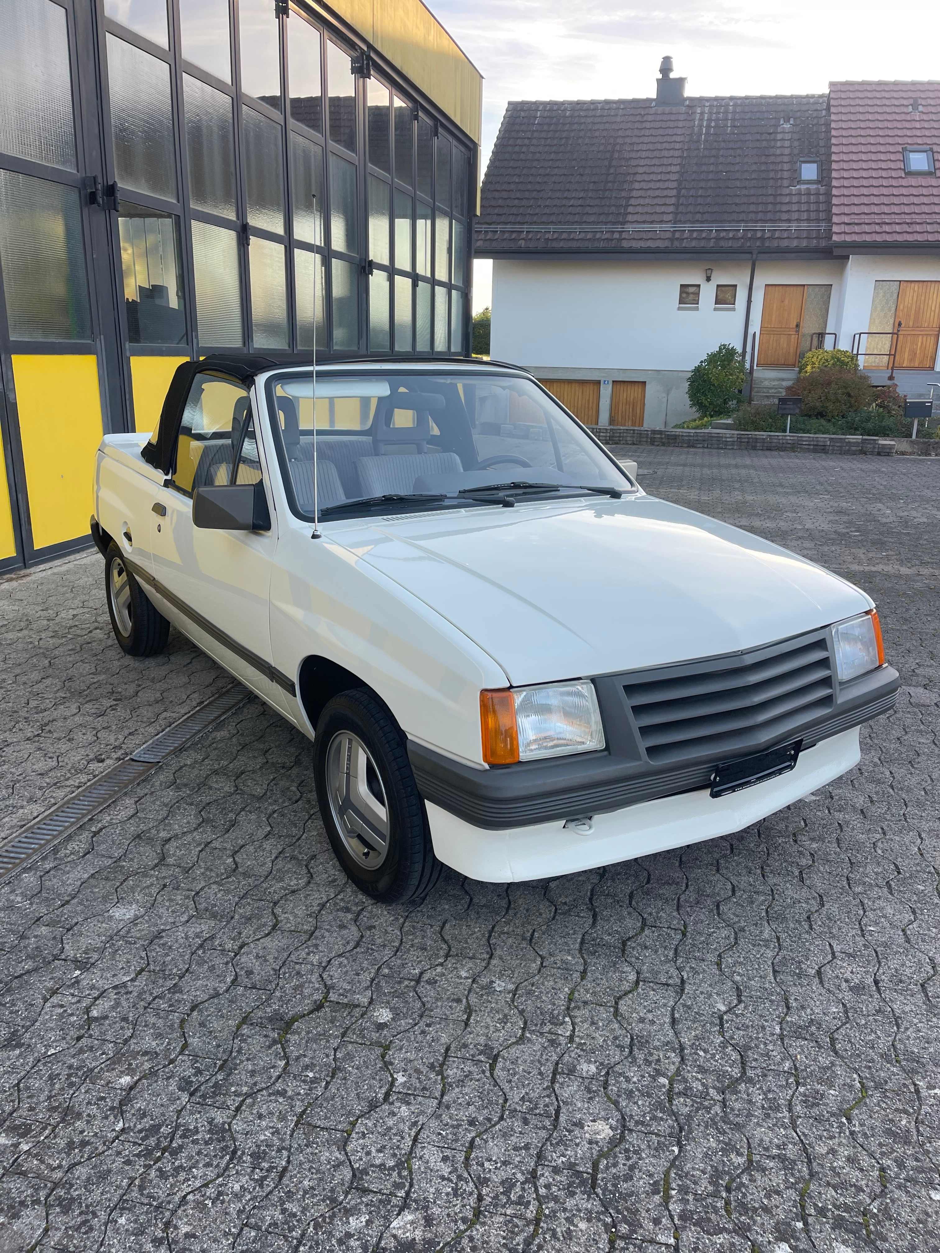 Car photo