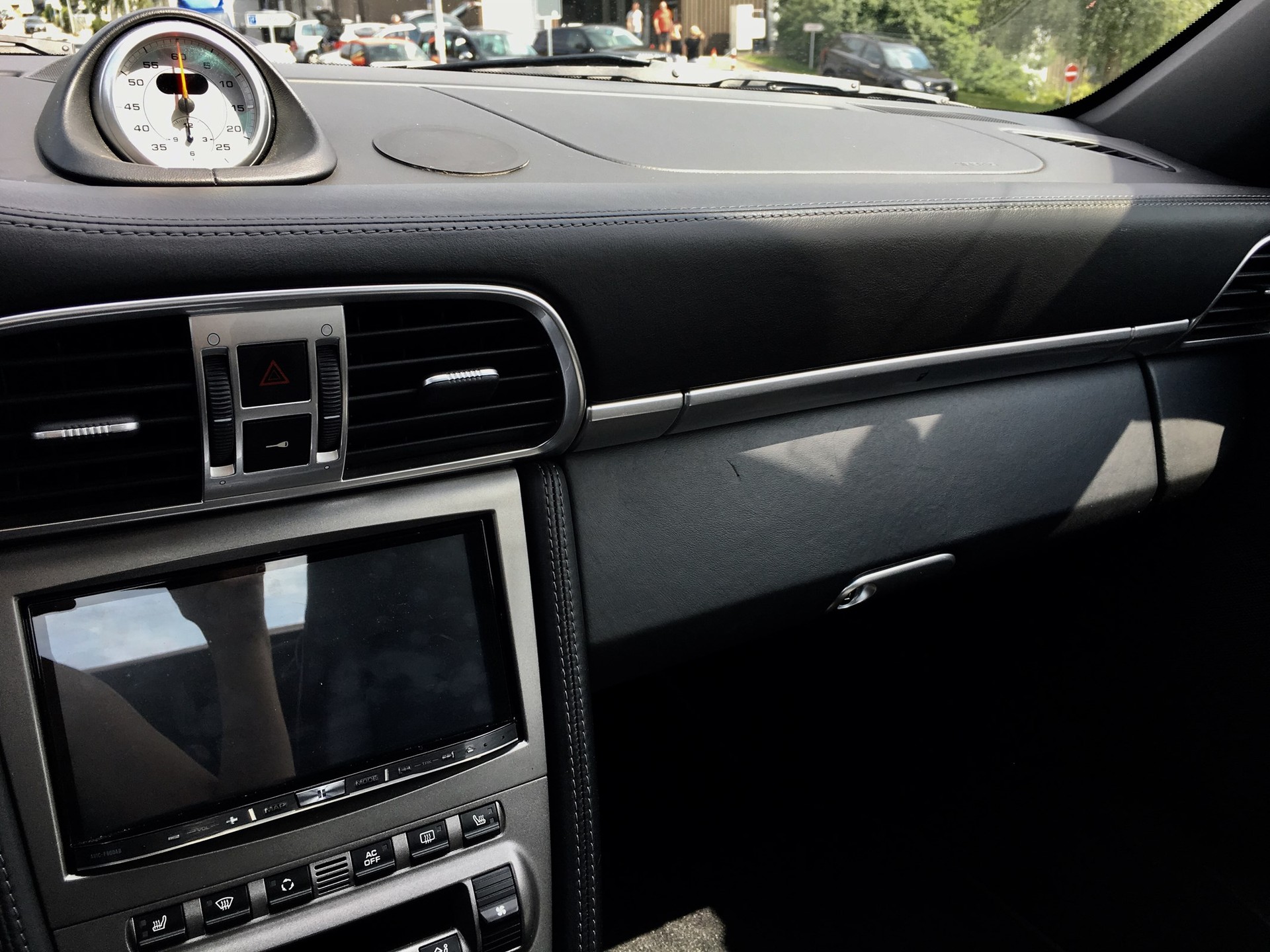 PORSCHE 911 Cabrio Turbo Tiptronic-image-12