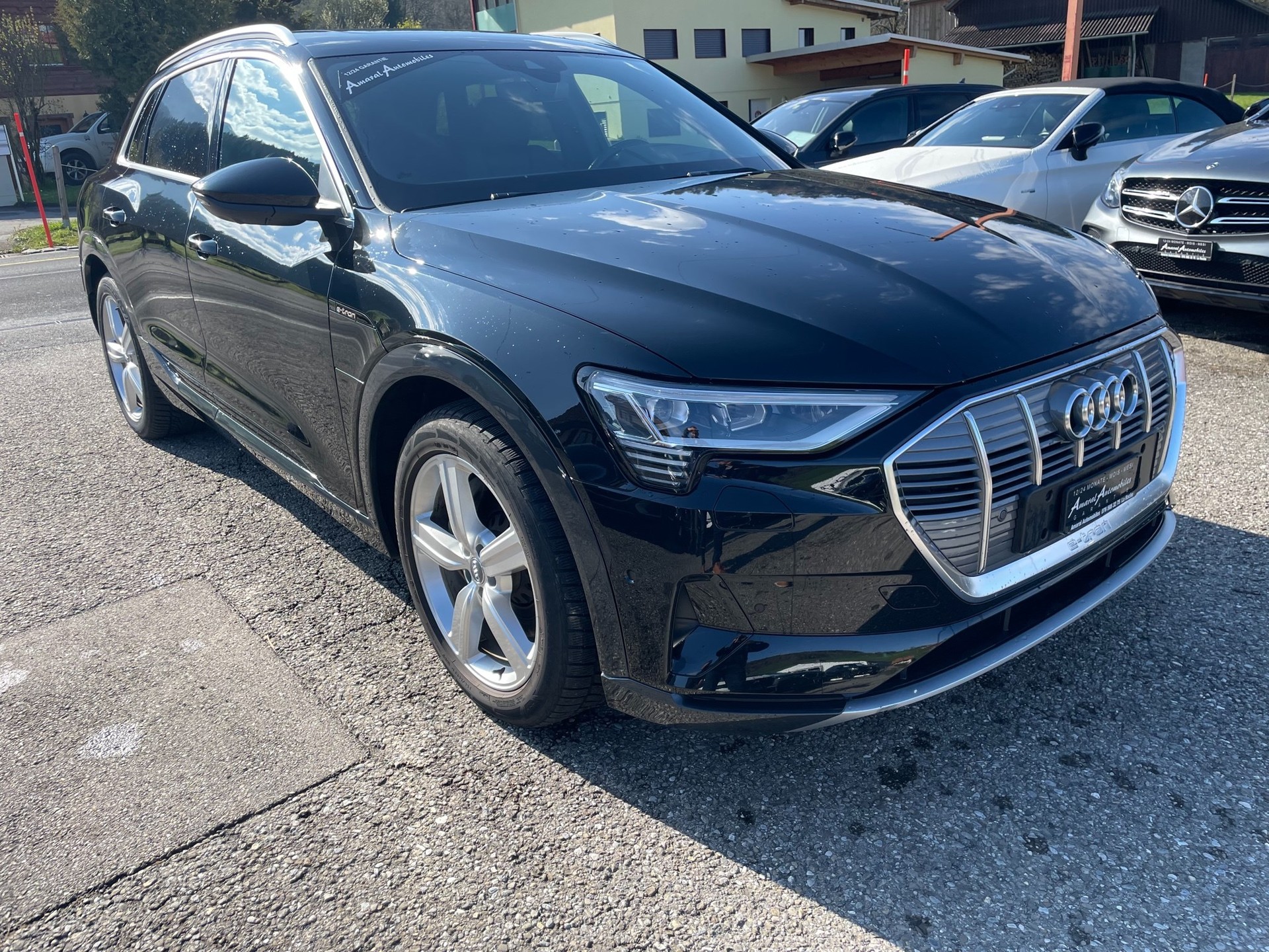 AUDI e-tron 55 Advanced quattro-image-2