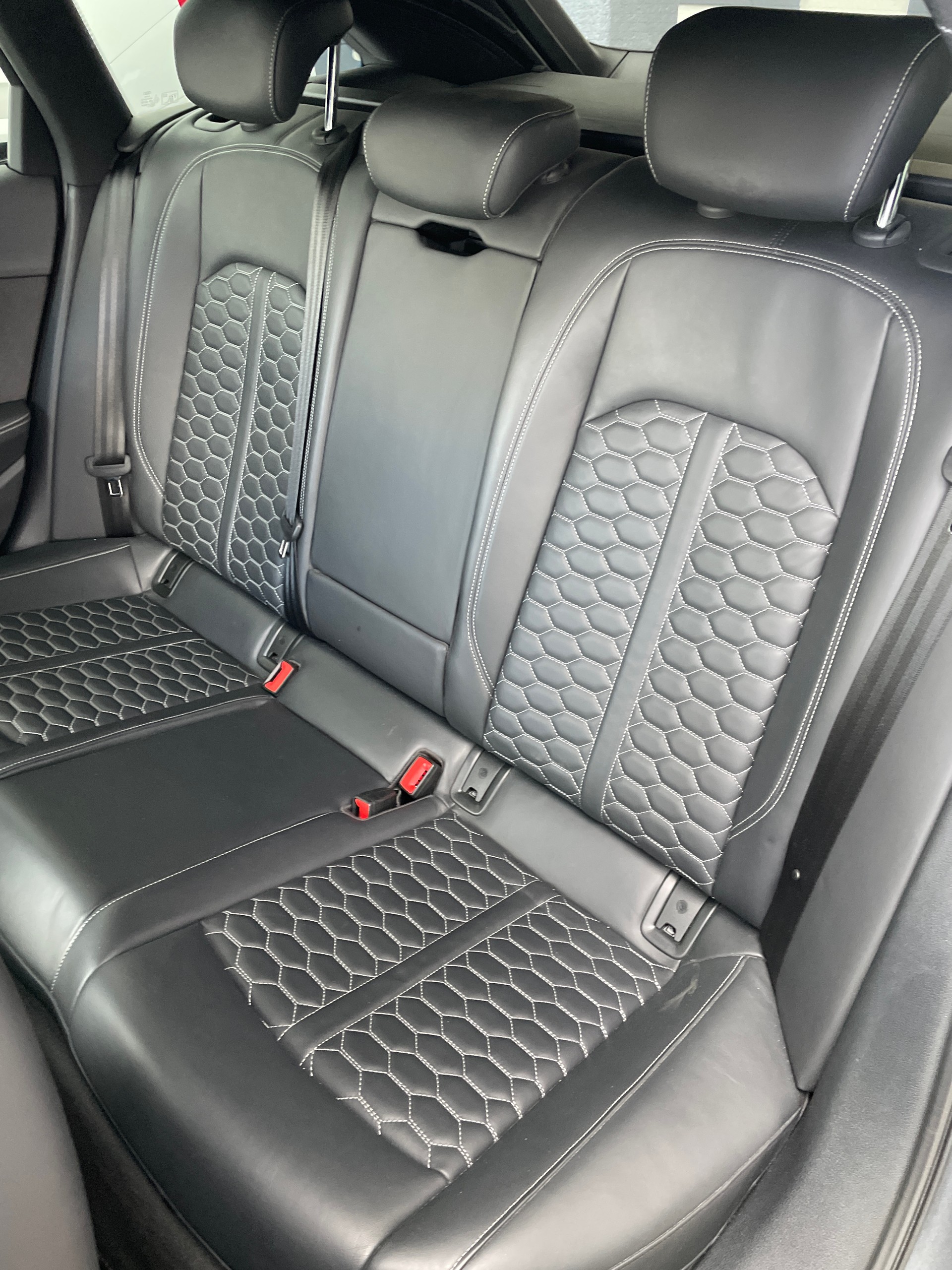 AUDI RS4 Avant 2.9 TFSI quattro / CH-Fahrzeug-image-26