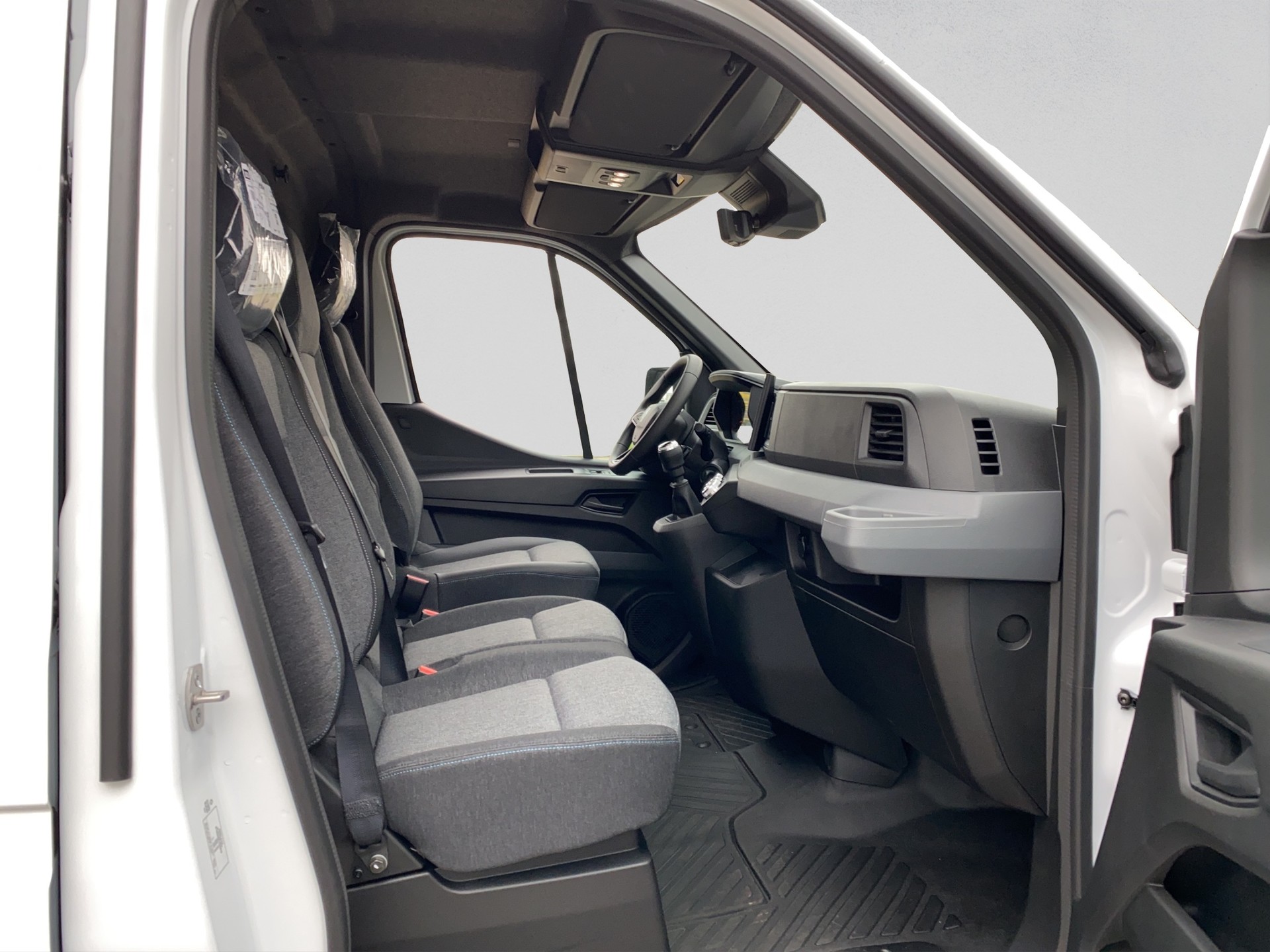 RENAULT Master T35 2.0 Blue dCi 130 L2H2-image-11