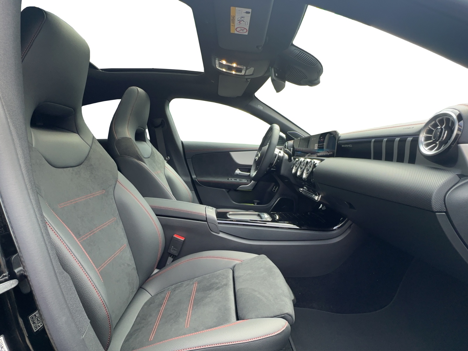 MERCEDES-BENZ CLA 35 AMG 4Matic 8G-DCT-image-16