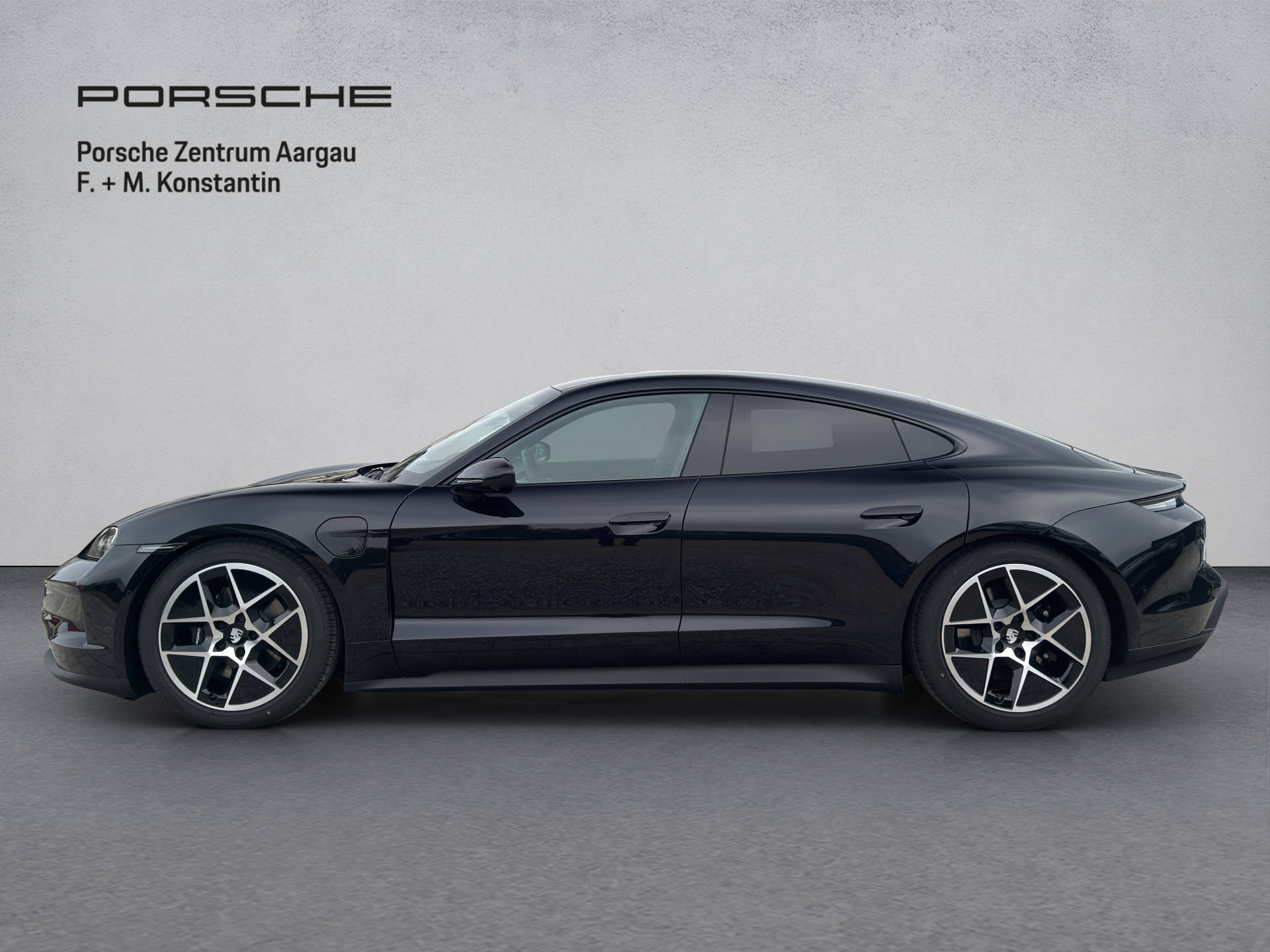 PORSCHE Taycan mit Performance Batterie Plus-image-2
