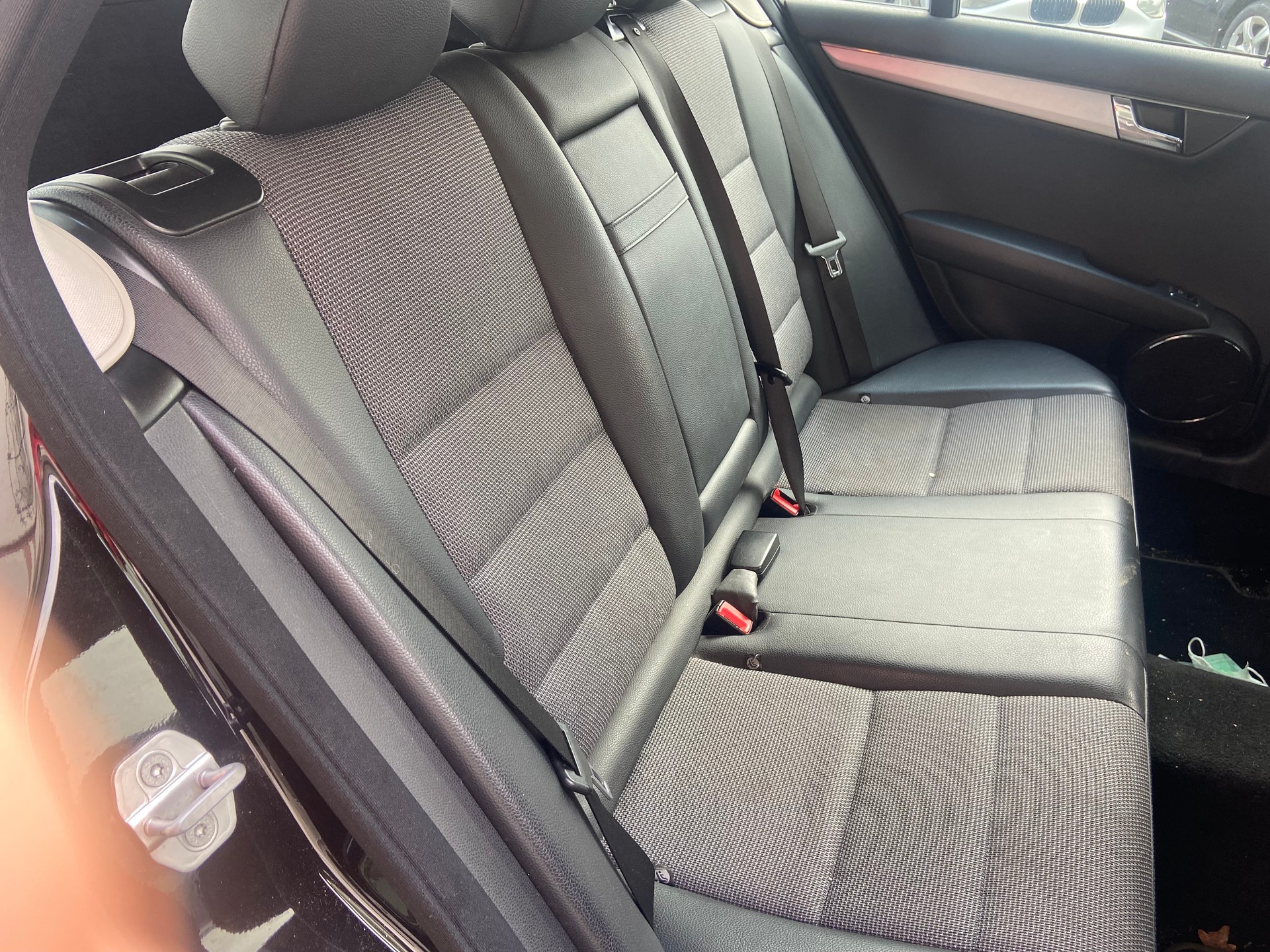 MERCEDES-BENZ C 180 CGI BlueEfficiency Automatic-image-7