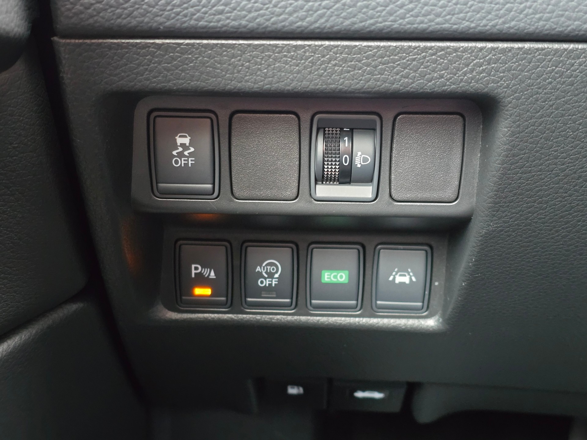NISSAN Qashqai 1.2 DIG-T 360° Xtronic CVT-image-26