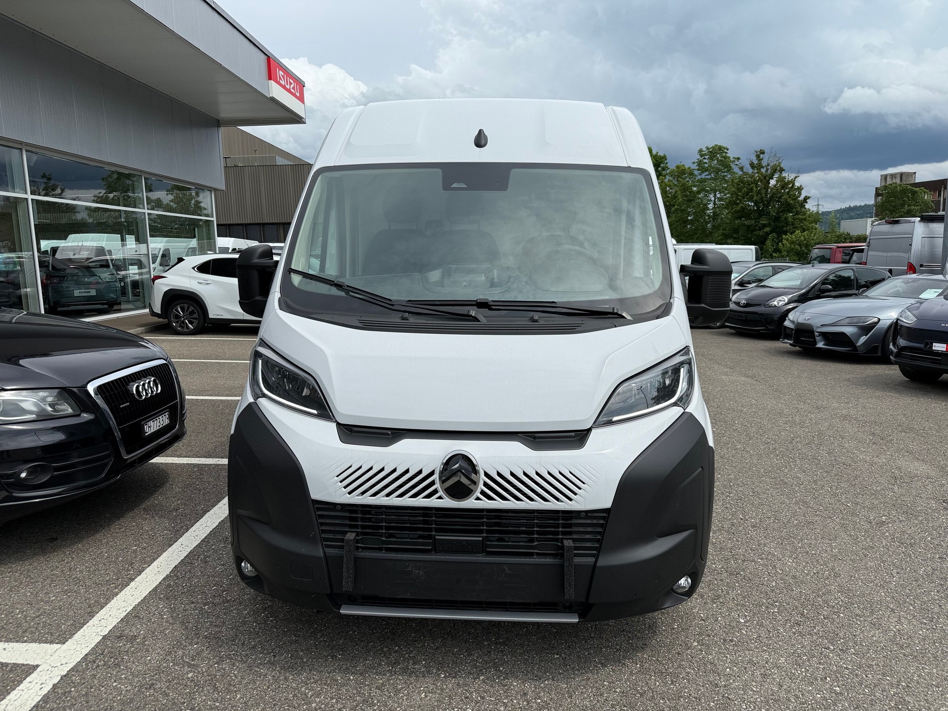 CITROEN Jumper L3H2 35 2.2 BHDI 180 PS AT8 Nebellampen Lederlenkrad. Alle Grössen verfügbar!-showroom-element-1