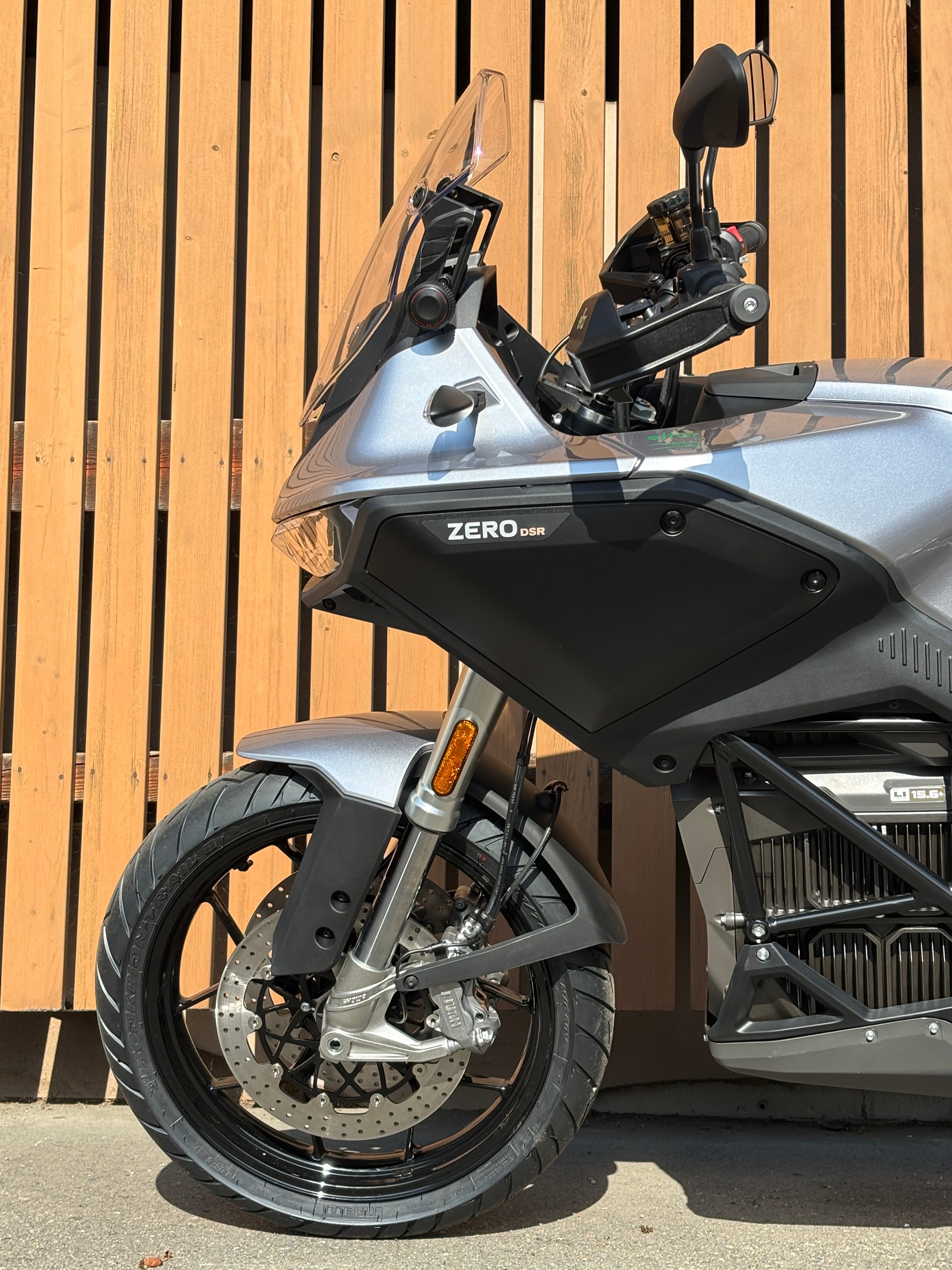 ZERO DSR ZF 15,6+-showroom-element-2