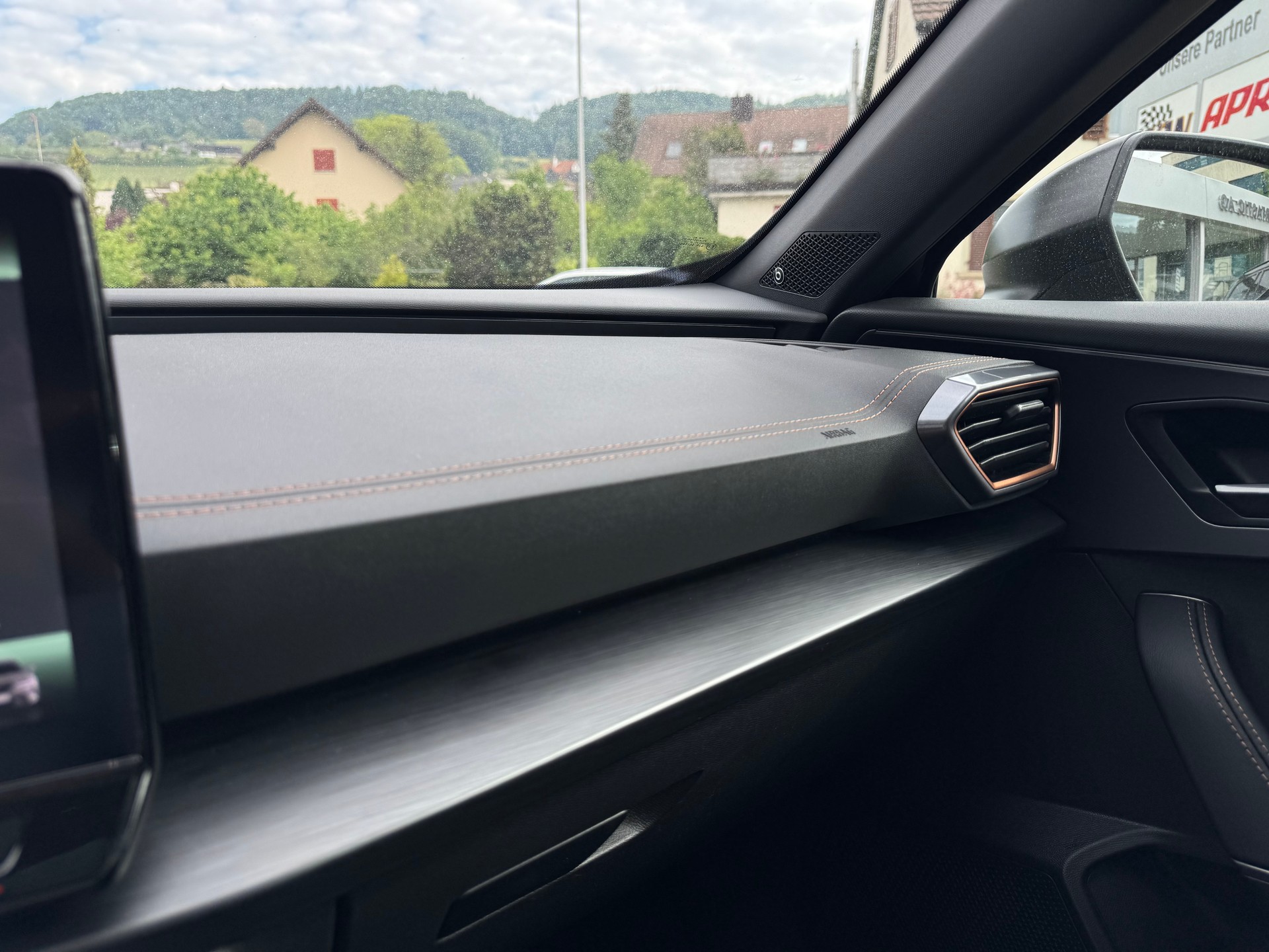 CUPRA Formentor 2.0TSI Tribe Edition 4Drive DSG / Akrapovic Abgasanlage-image-21