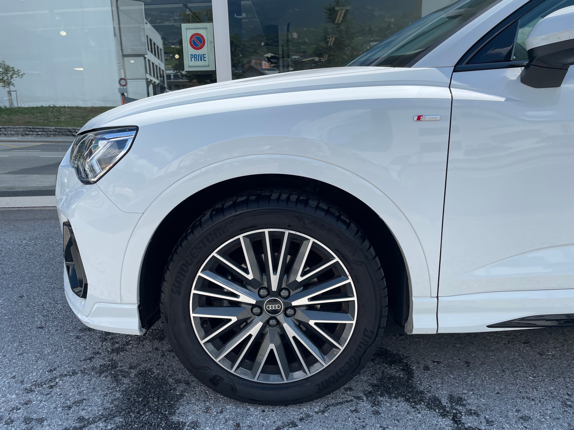 AUDI Q3 Sportback 35 TFSI S line Attraction S-tronic-image-2