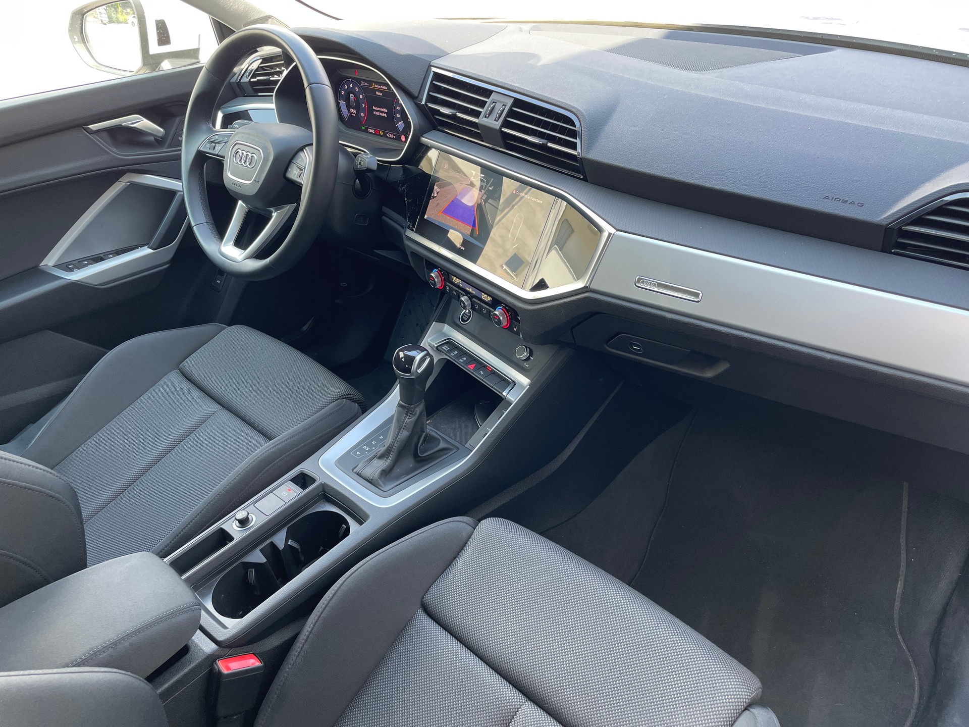 AUDI Q3 Sportback 35 TFSI S line Attraction S-tronic-image-19