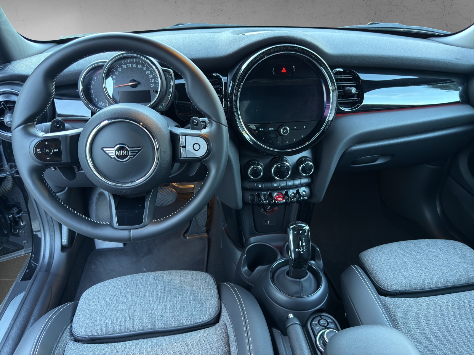 MINI Cooper S - Edition JCW-image-13