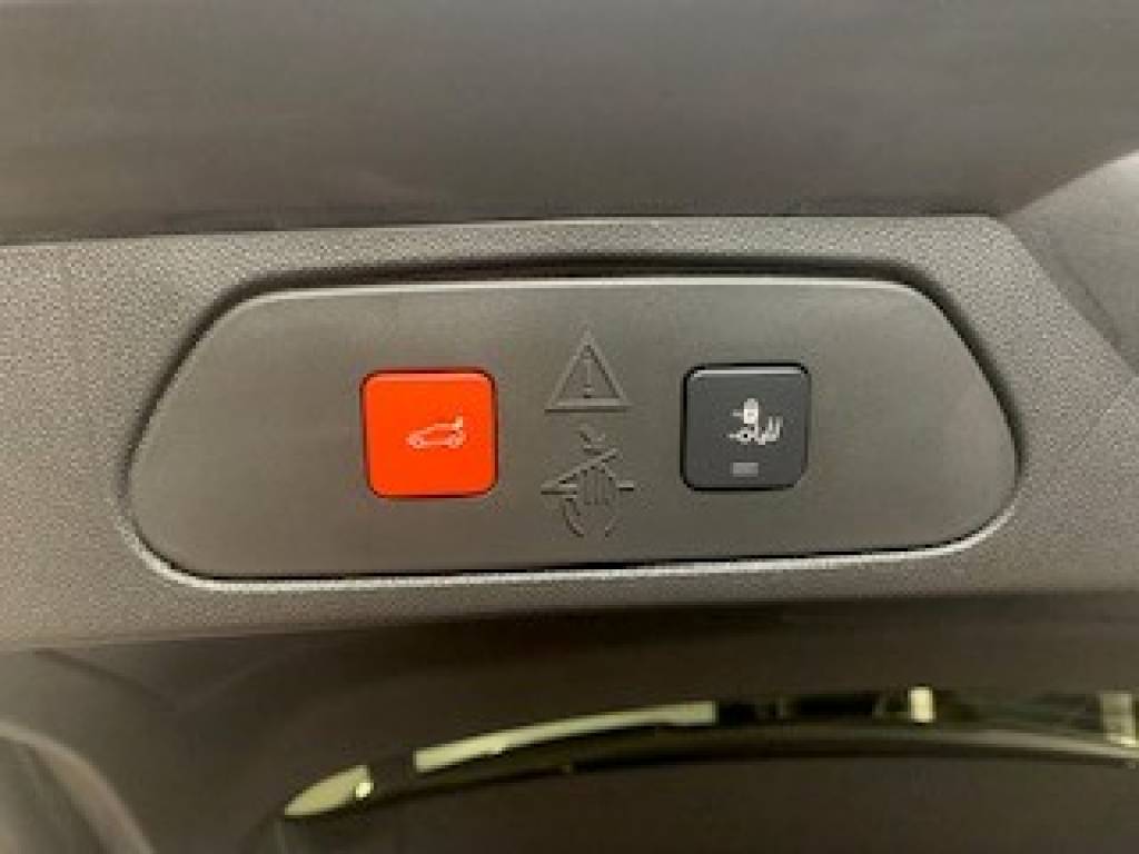 OPEL Grandland 1.6 Hybrid4 GSe Automatik-image-4