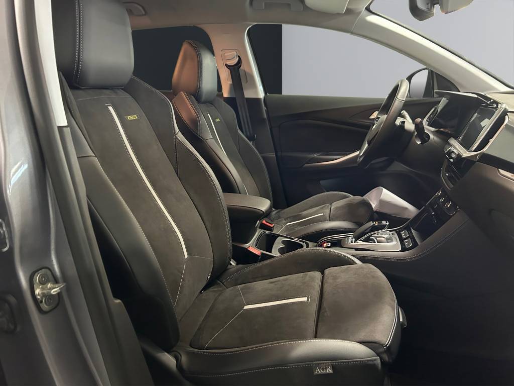 OPEL Grandland 1.6 Hybrid4 GSe Automatik-image-10