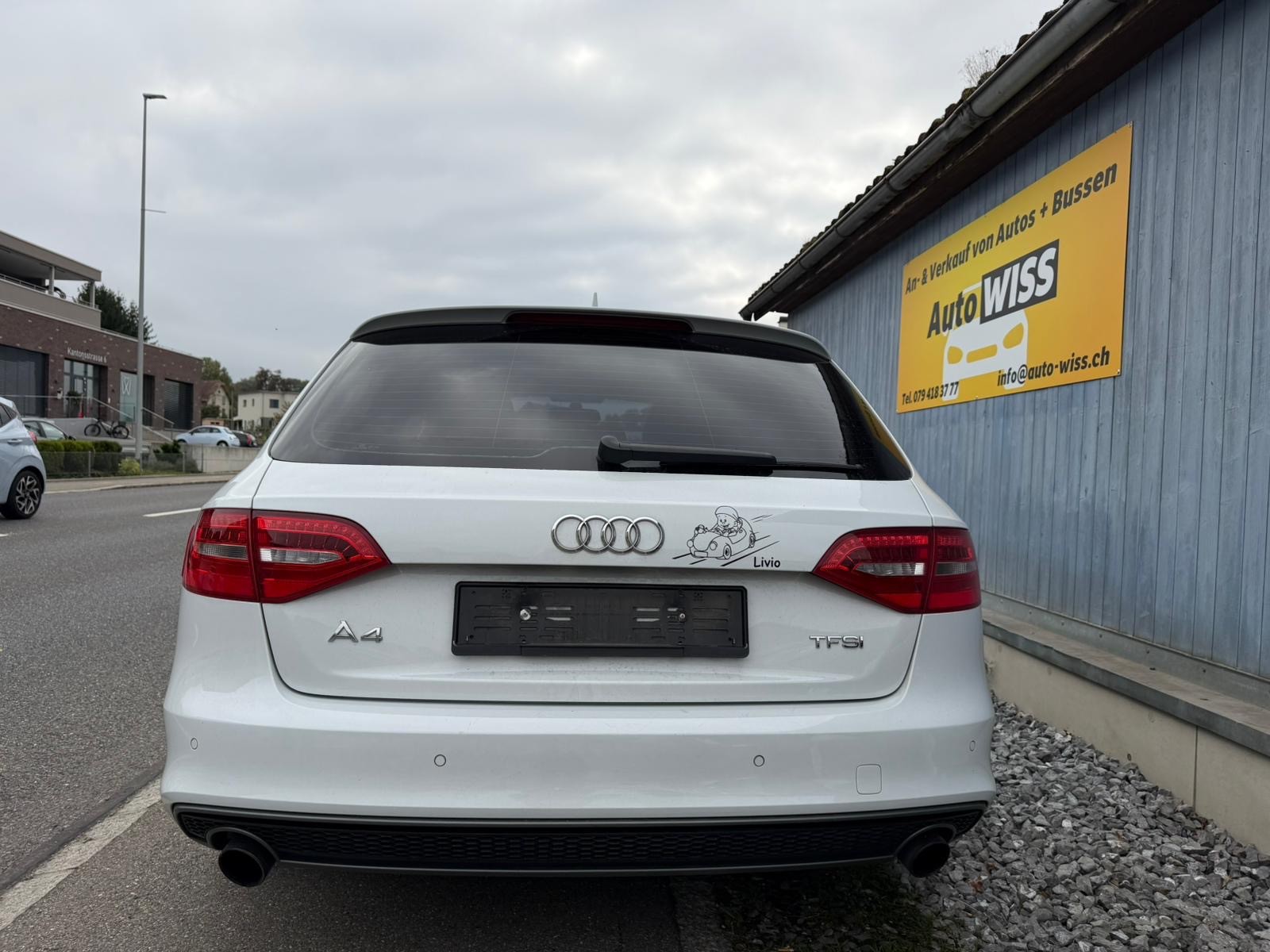 AUDI A4-image-4
