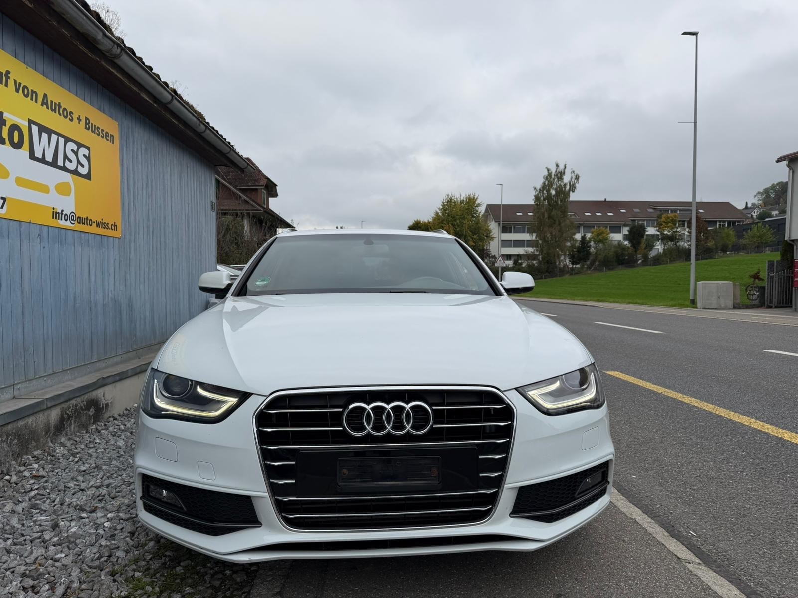 AUDI A4