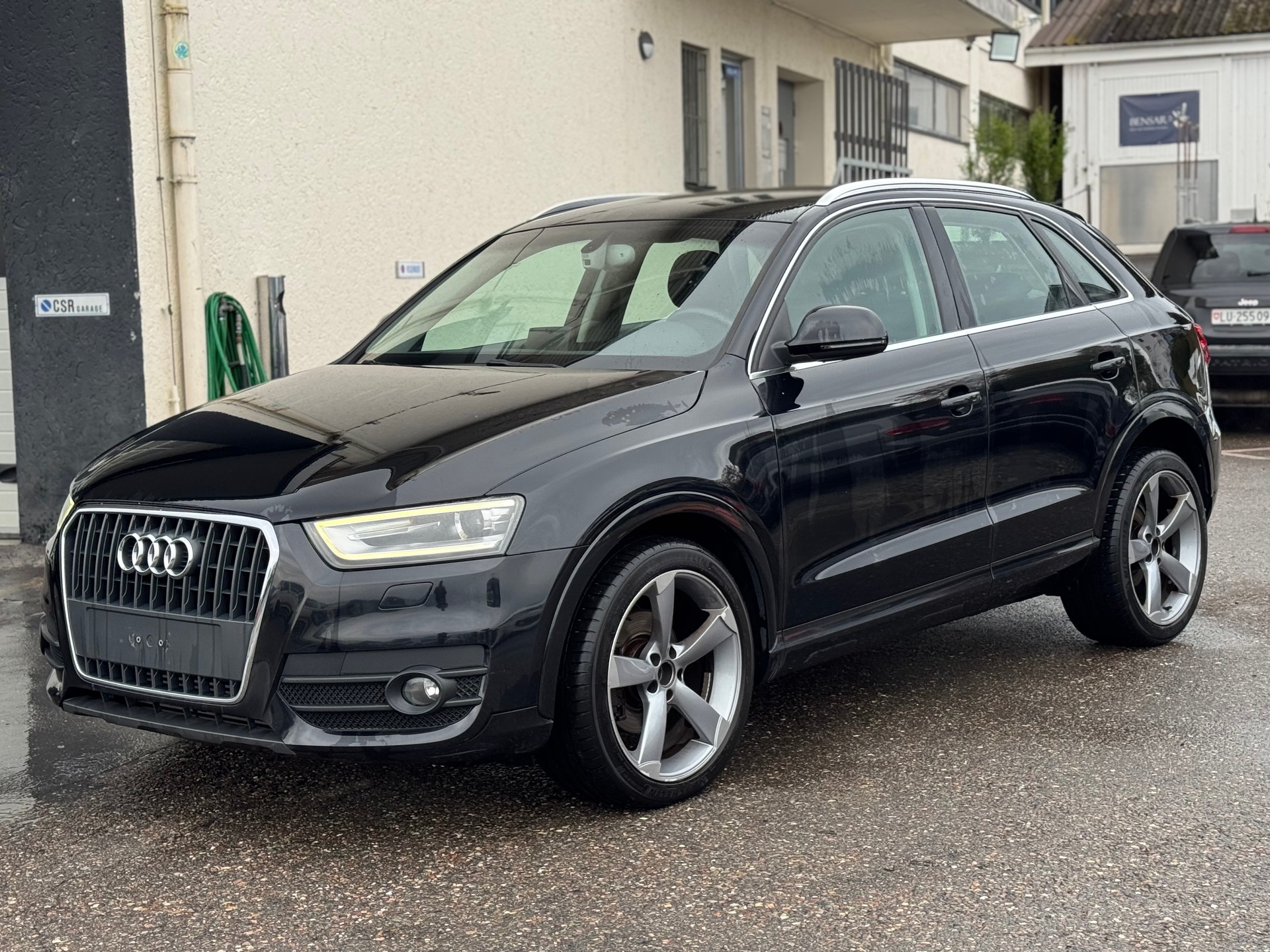 AUDI Q3 2.0 TFSI quattro S-tronic-image-15