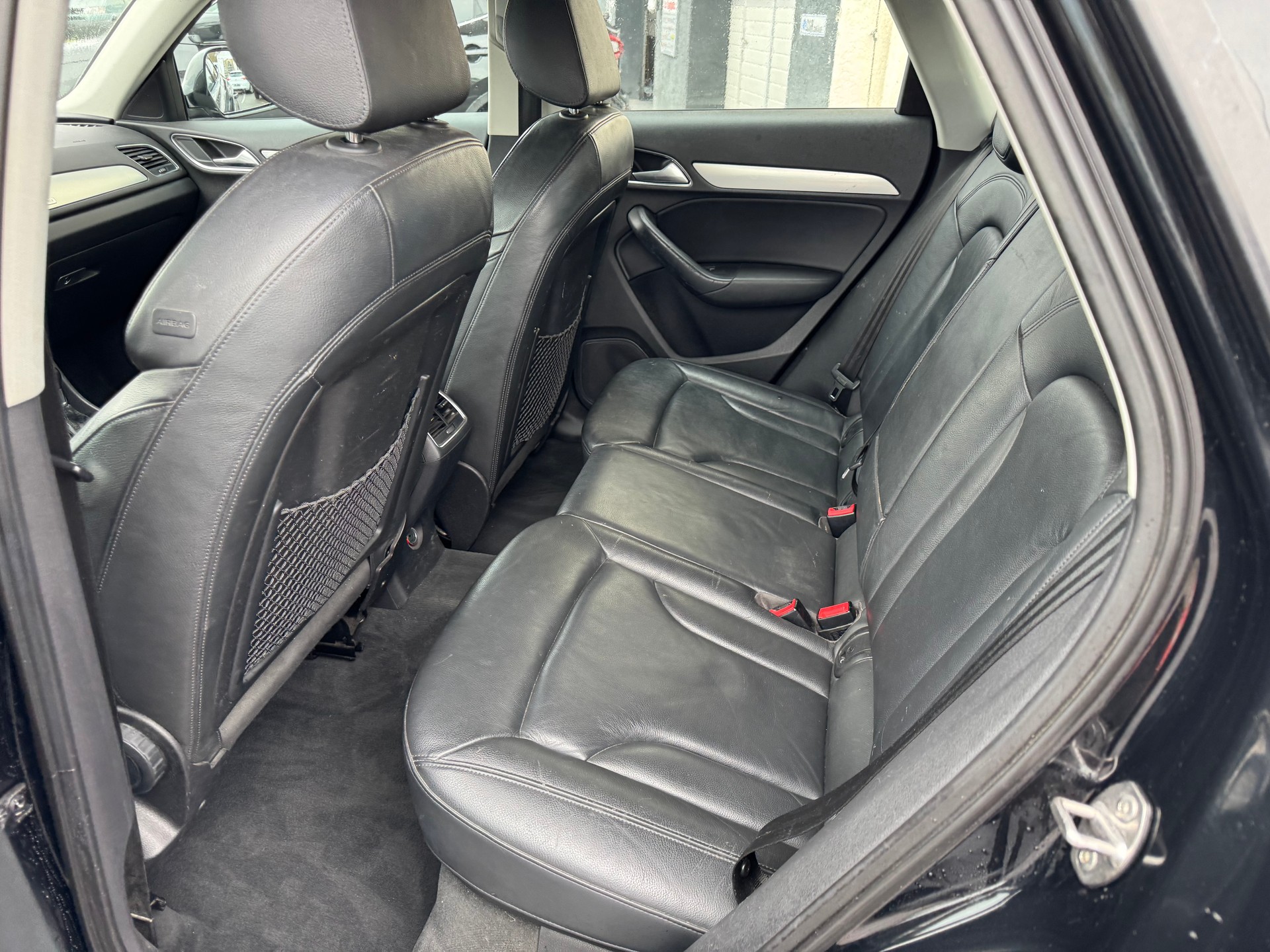 AUDI Q3 2.0 TFSI quattro S-tronic-image-6
